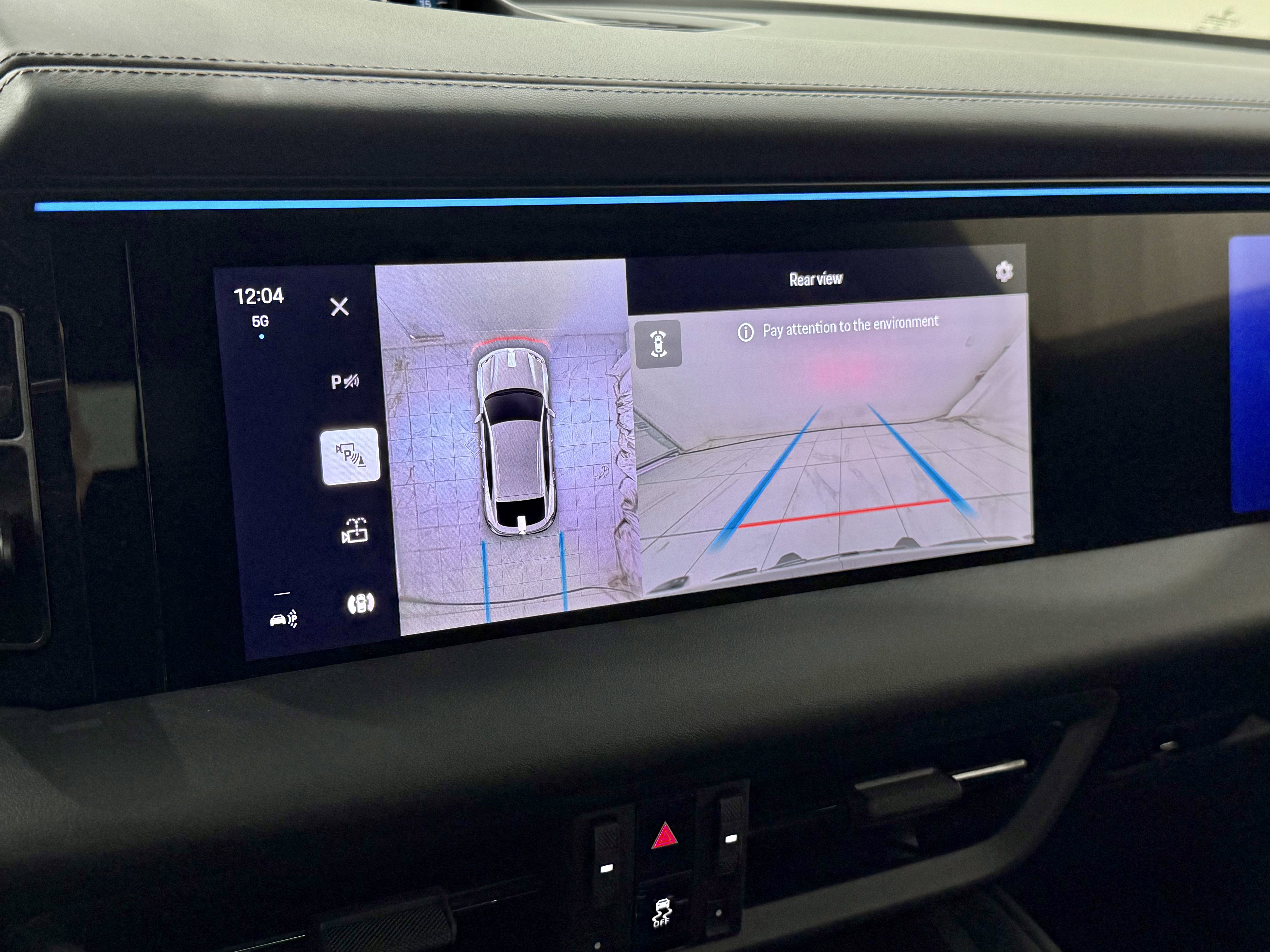 2025 Porsche Macan Electric 4S