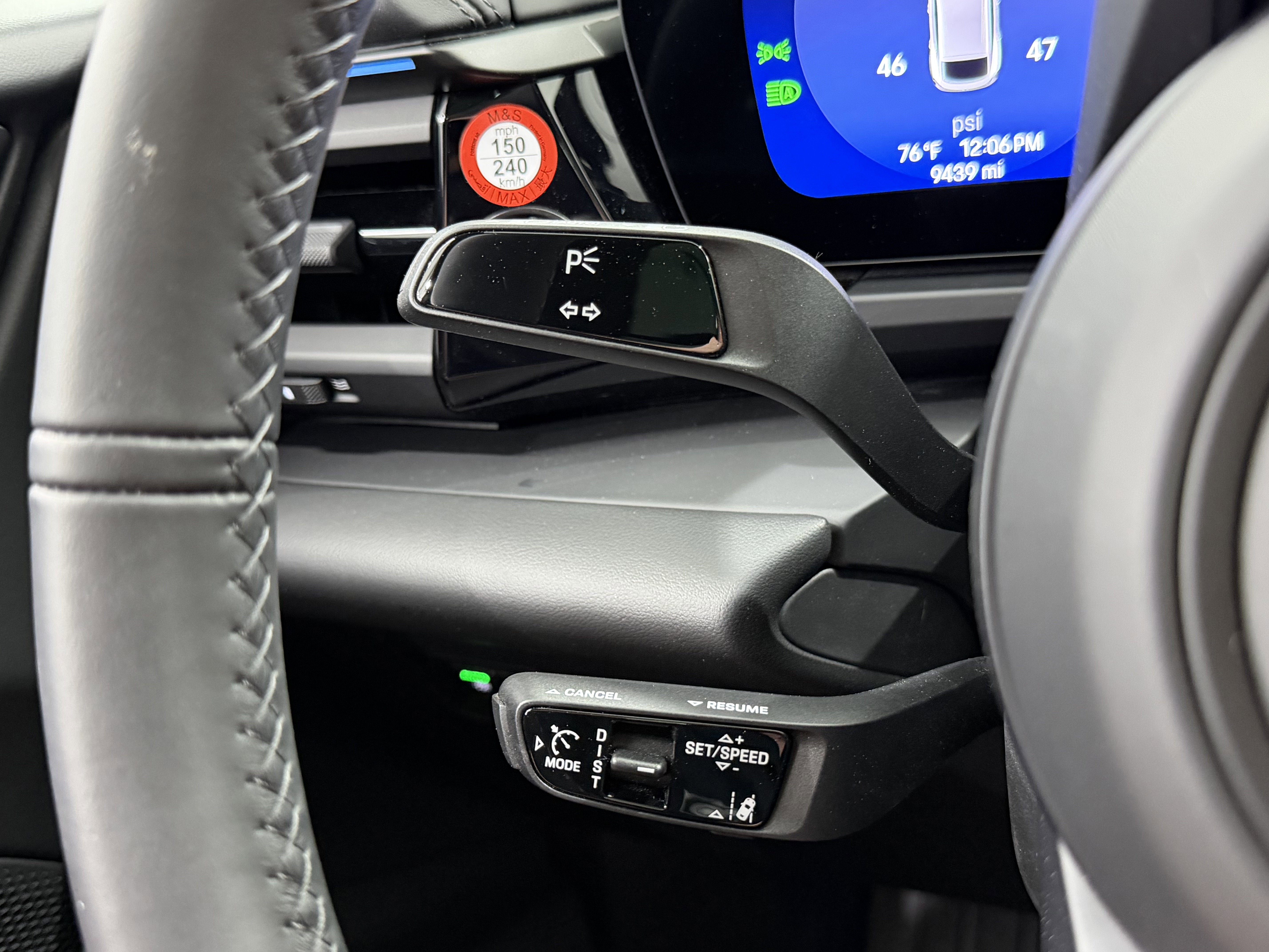 2025 Porsche Macan Electric 4S
