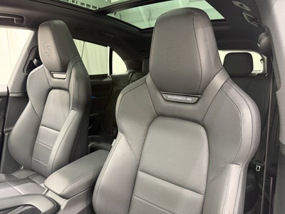 2025 Porsche Macan Electric 4S