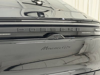 2025 Porsche Macan Electric 4S