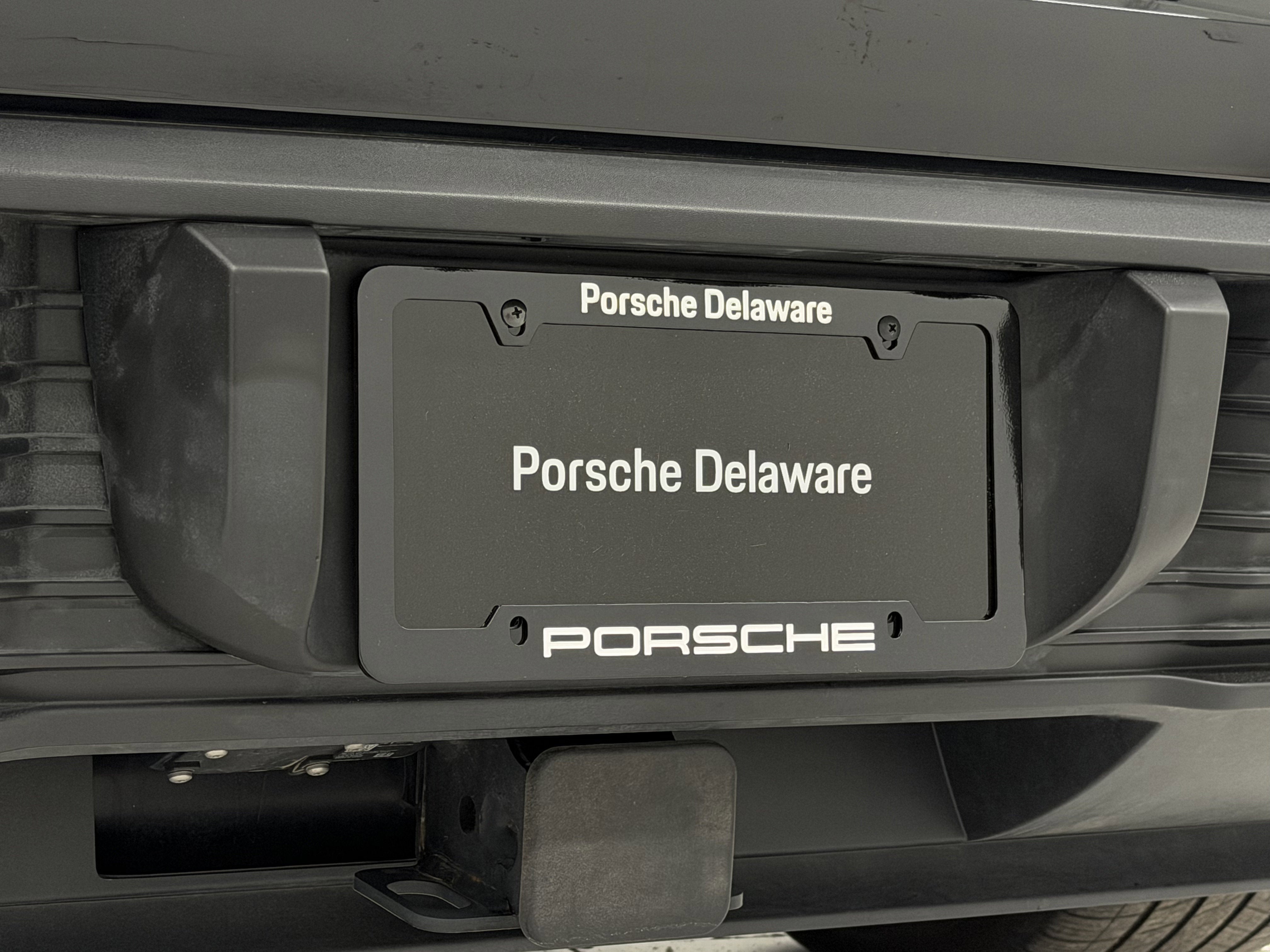 2025 Porsche Macan Electric 4S