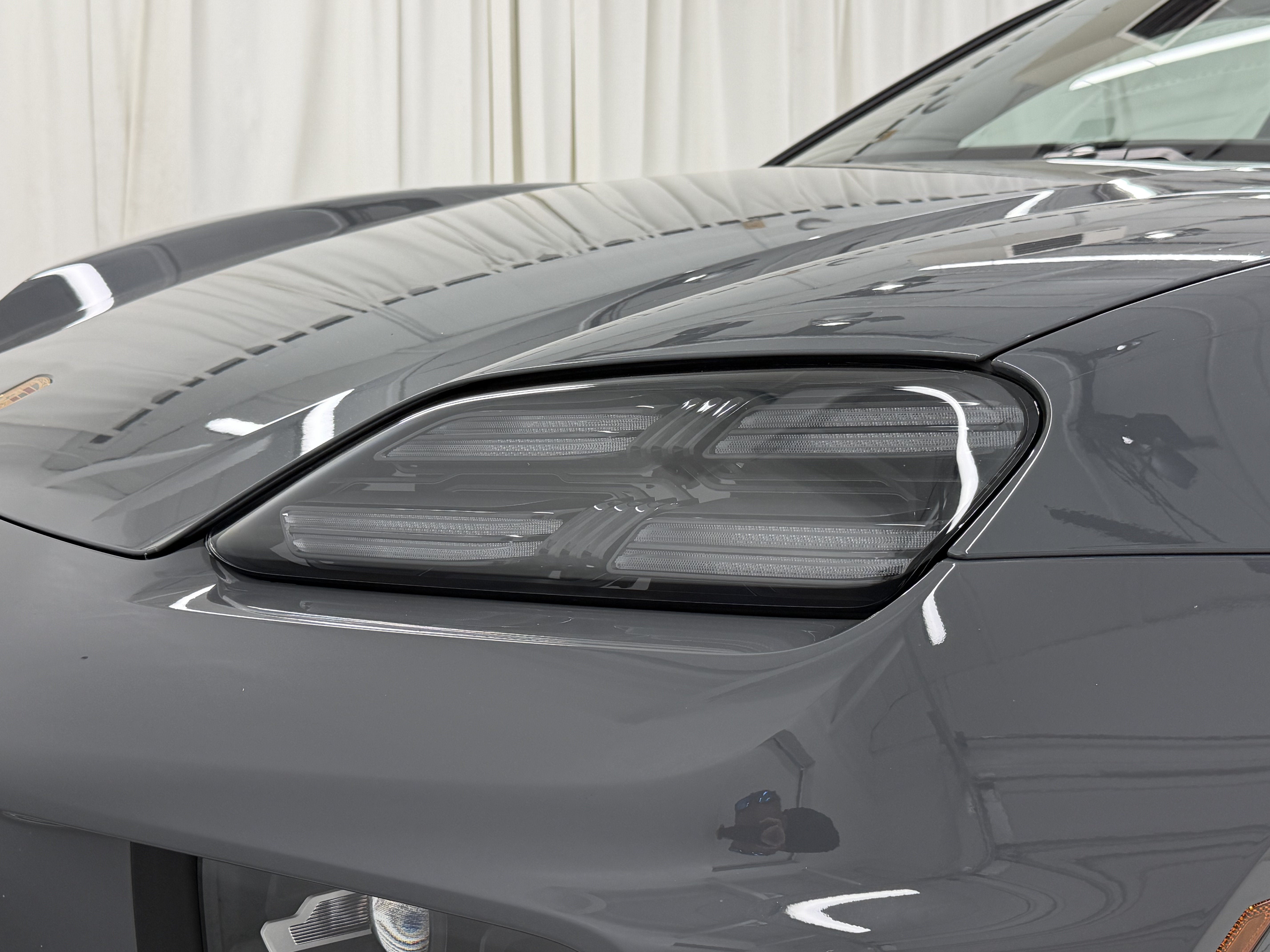 2025 Porsche Macan Electric 4S