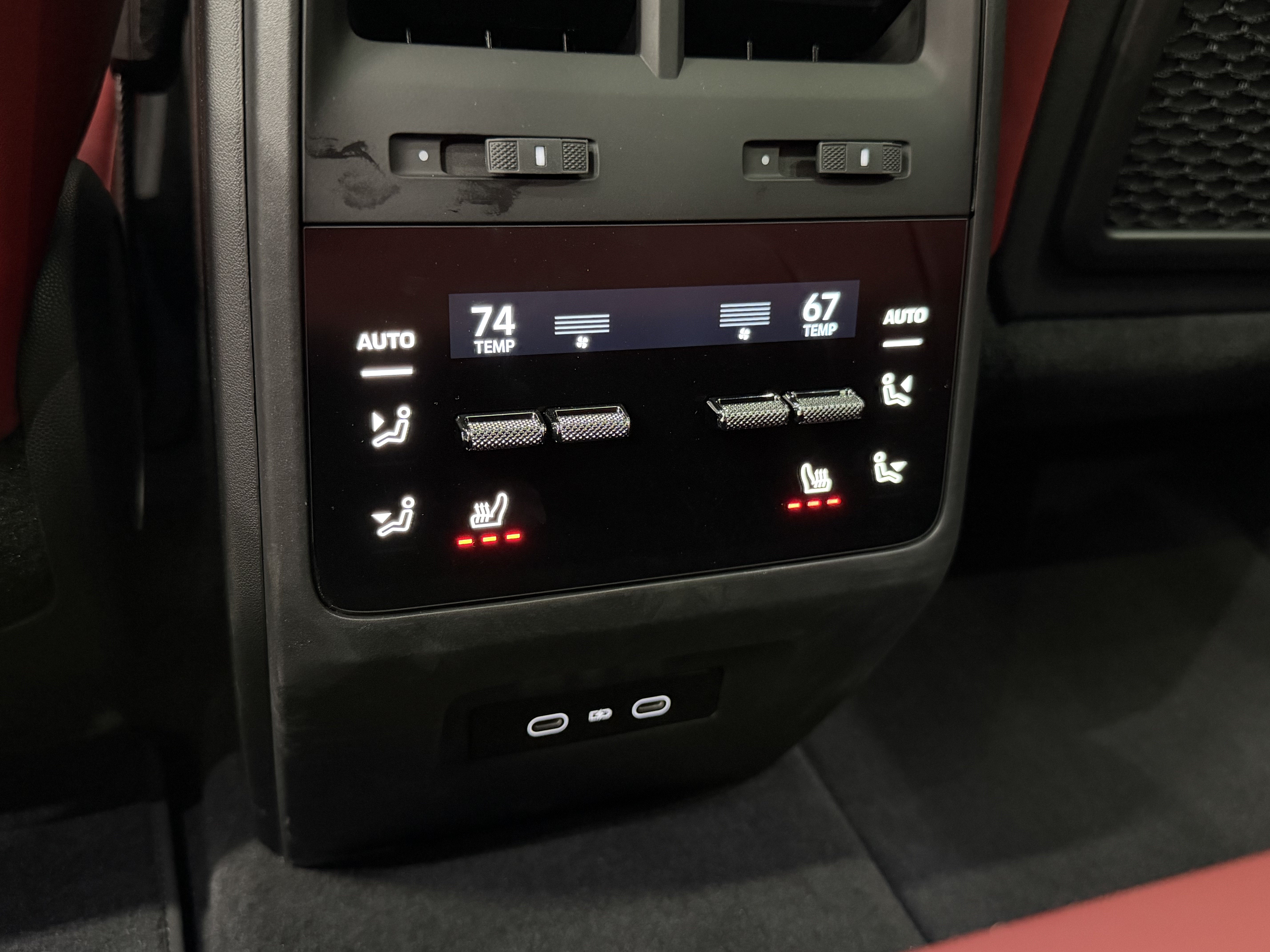 2025 Porsche Macan Electric 4S