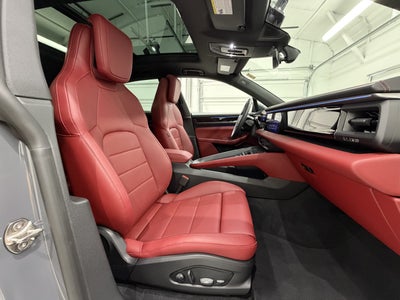 2025 Porsche Macan Electric 4S