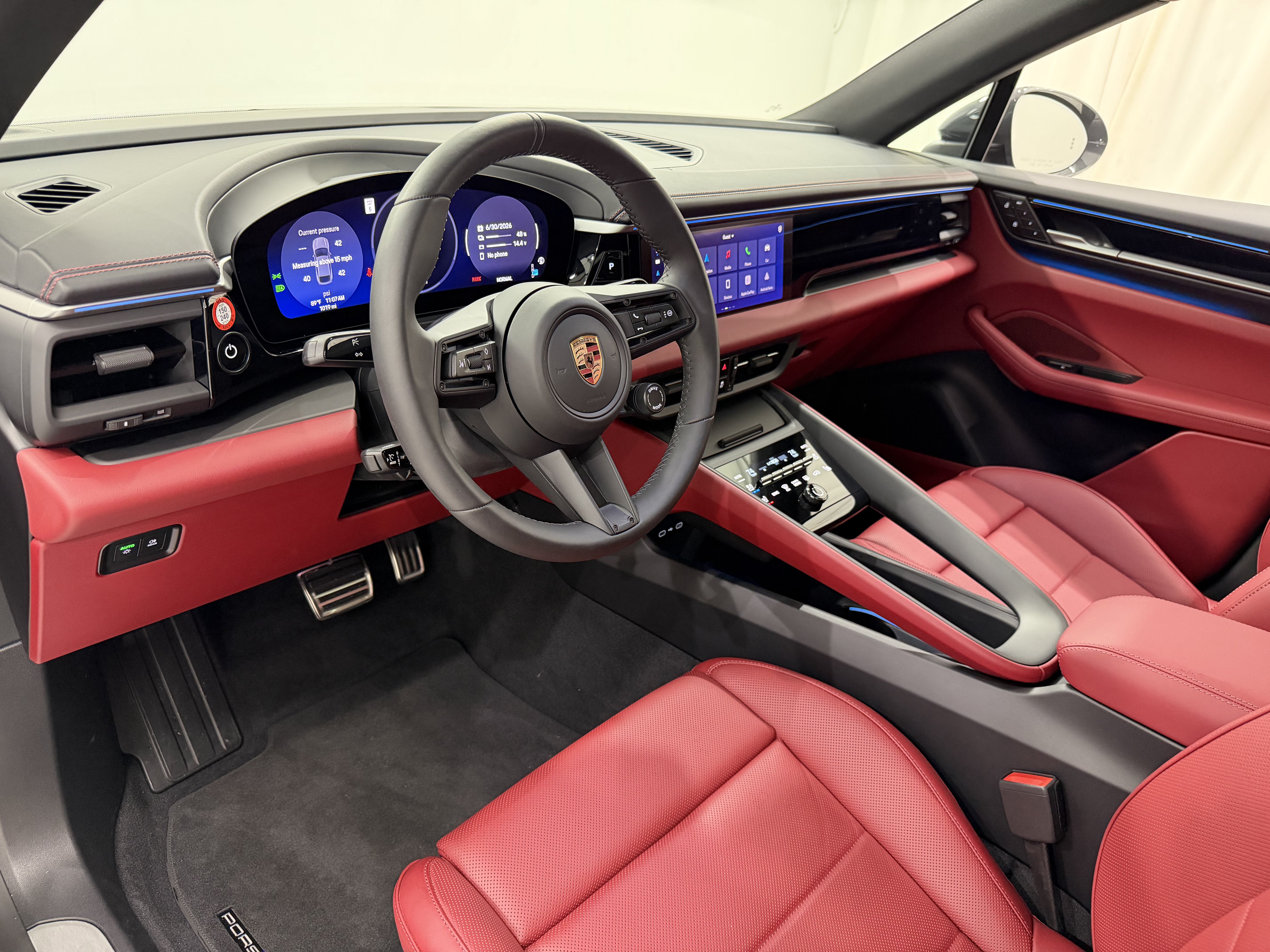 2025 Porsche Macan Electric 4S
