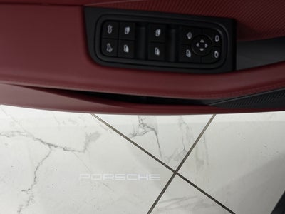 2025 Porsche Macan Electric 4S