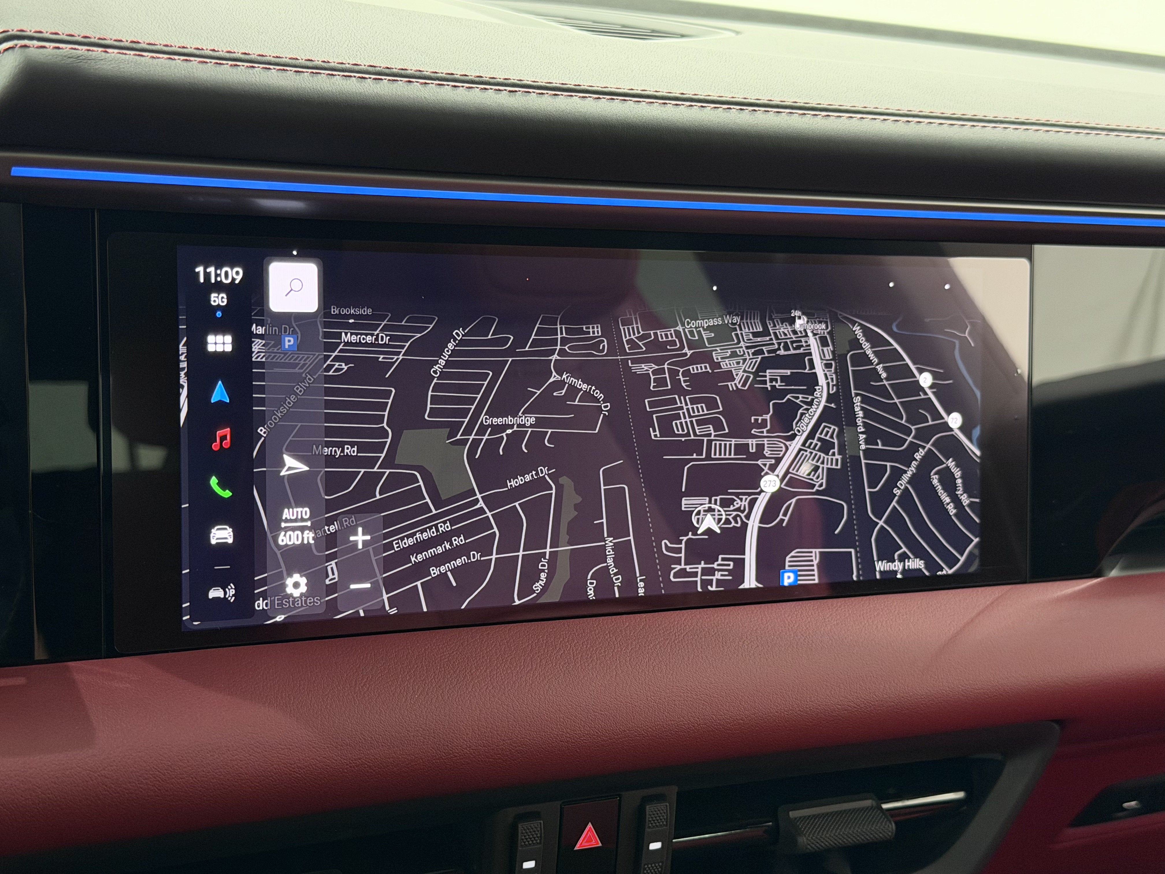 2025 Porsche Macan Electric 4S