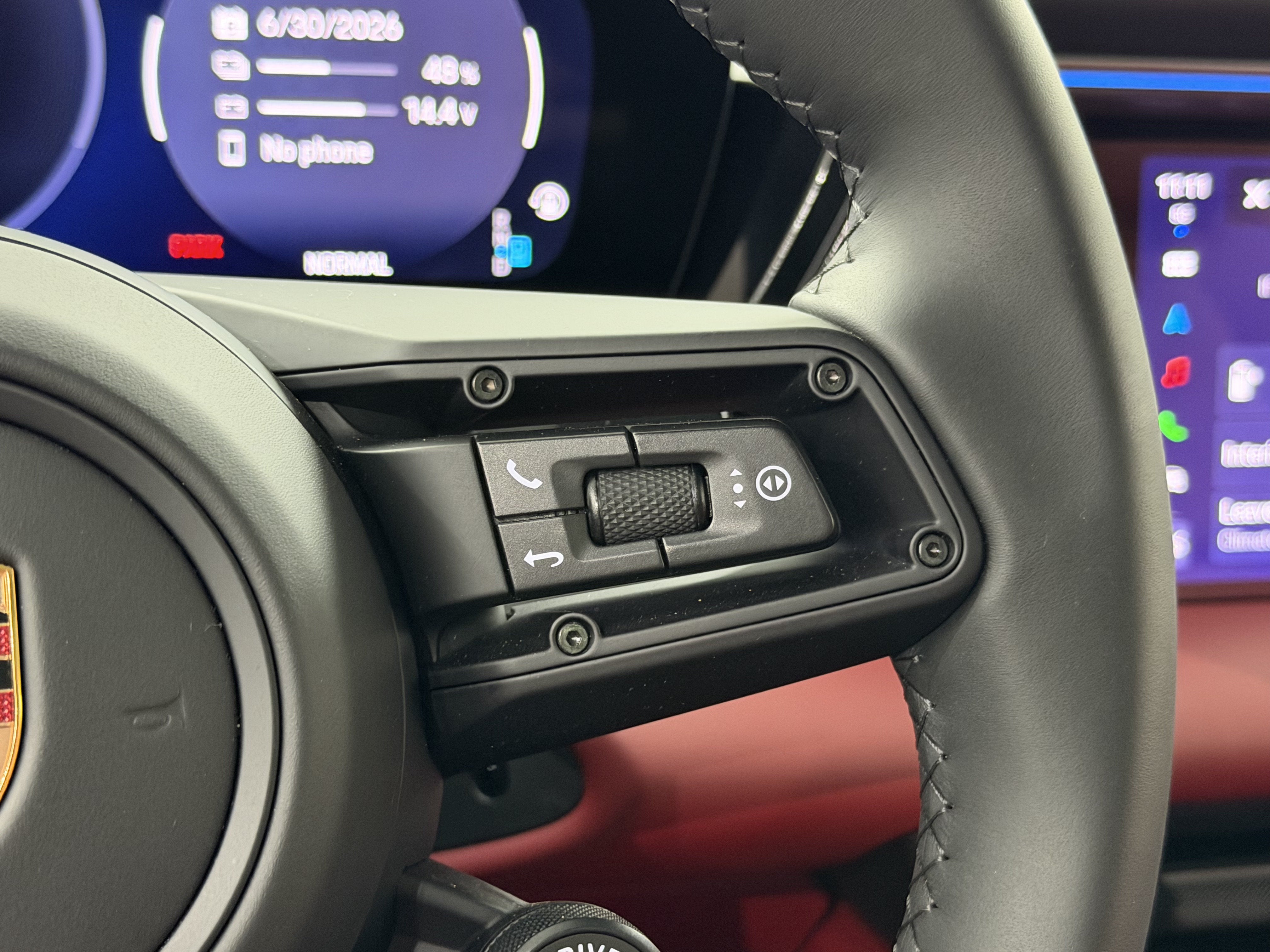 2025 Porsche Macan Electric 4S