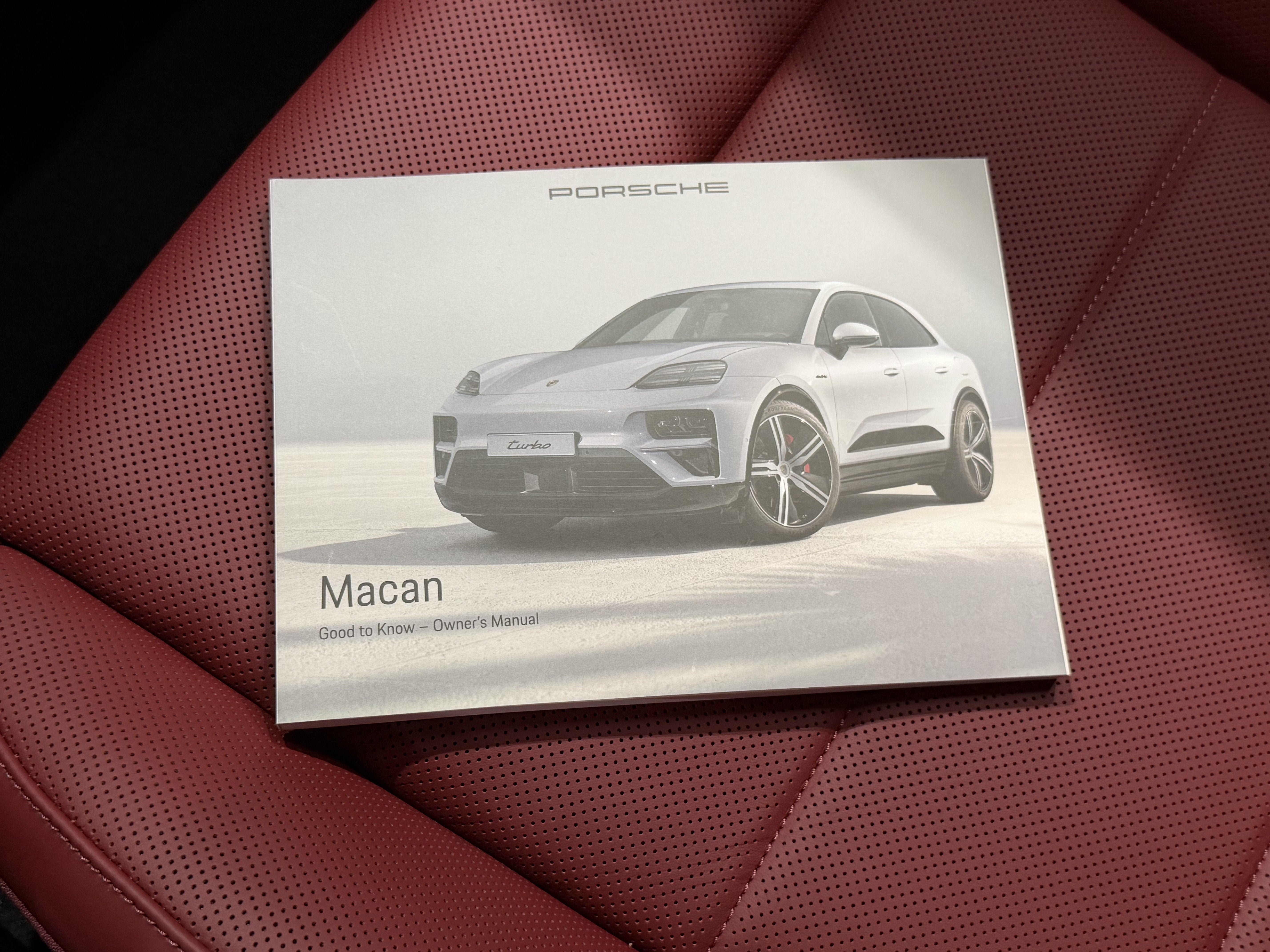 2025 Porsche Macan Electric 4S