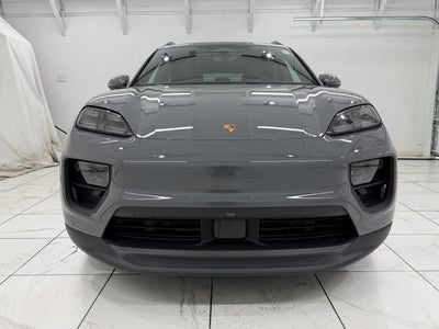 2025 Porsche Macan Electric 4S