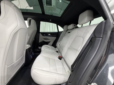 2025 Porsche Macan Electric 4S
