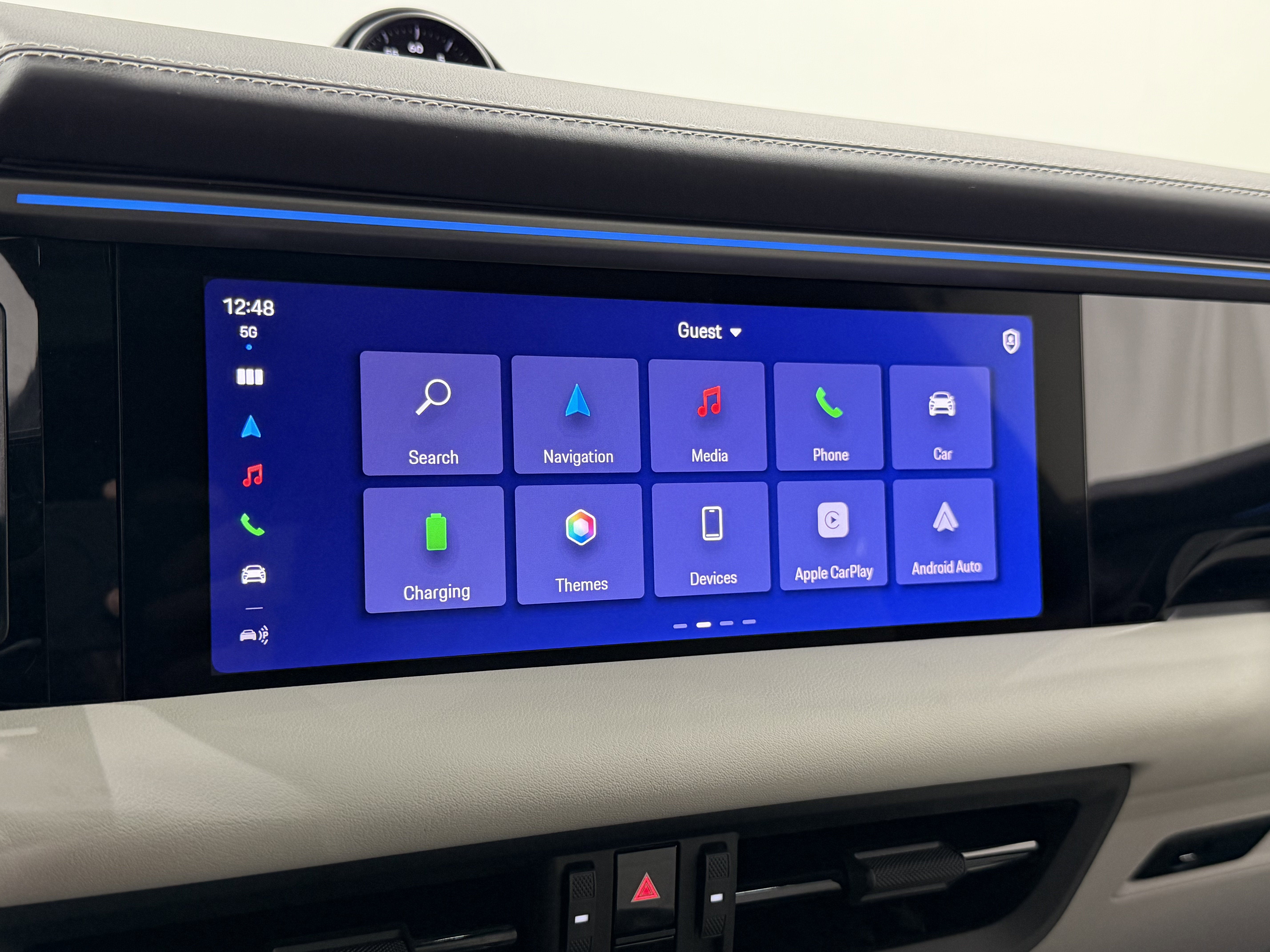 2025 Porsche Macan Electric 4S