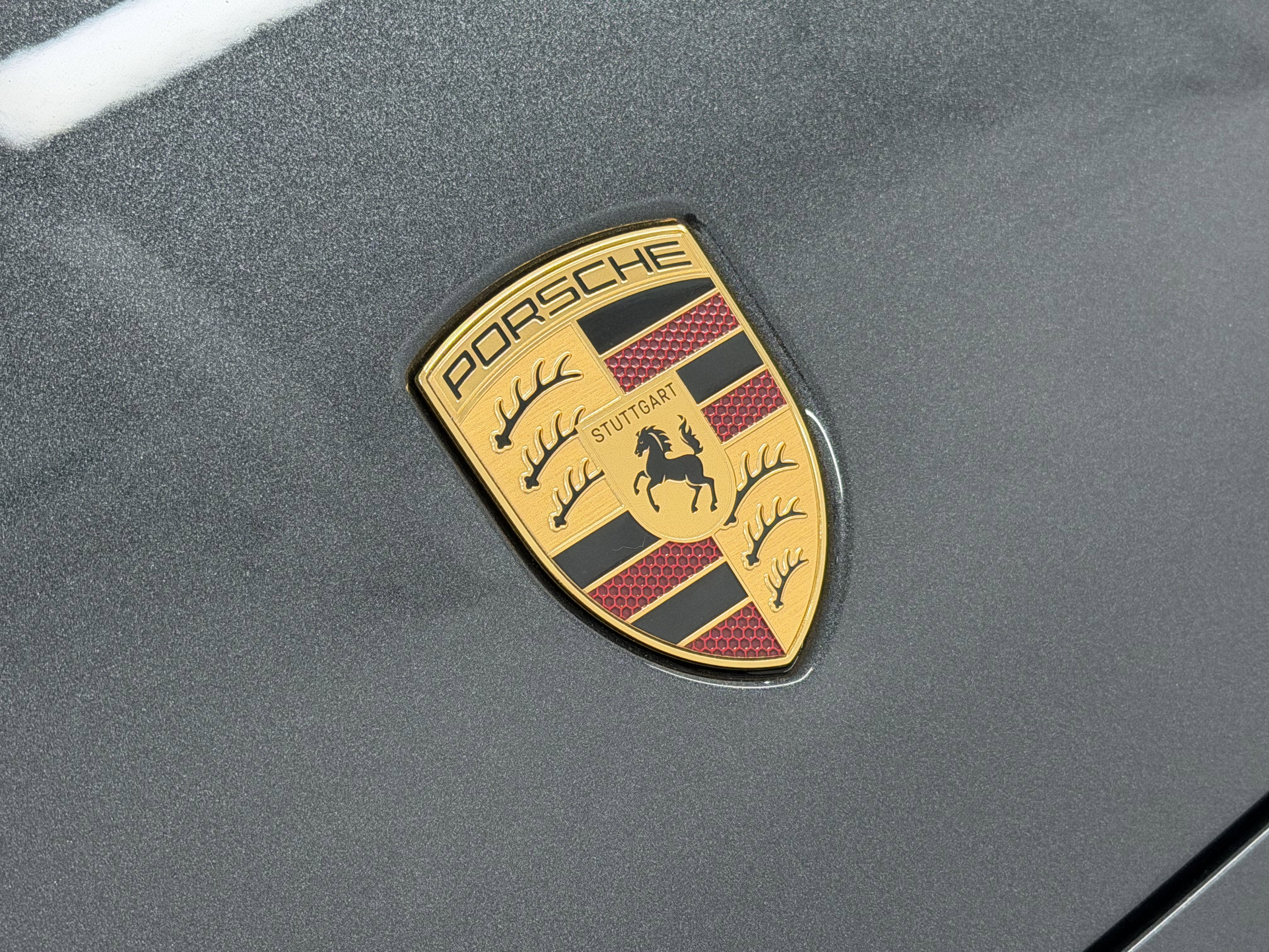 2025 Porsche Macan Electric 4S