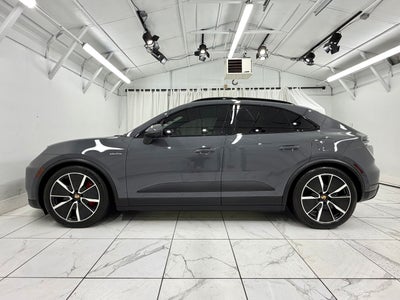 2025 Porsche Macan Electric 4S