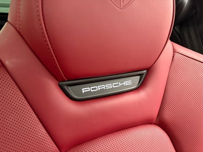 2025 Porsche Macan Electric 4S