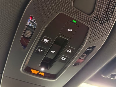 2025 Porsche Macan Electric 4S