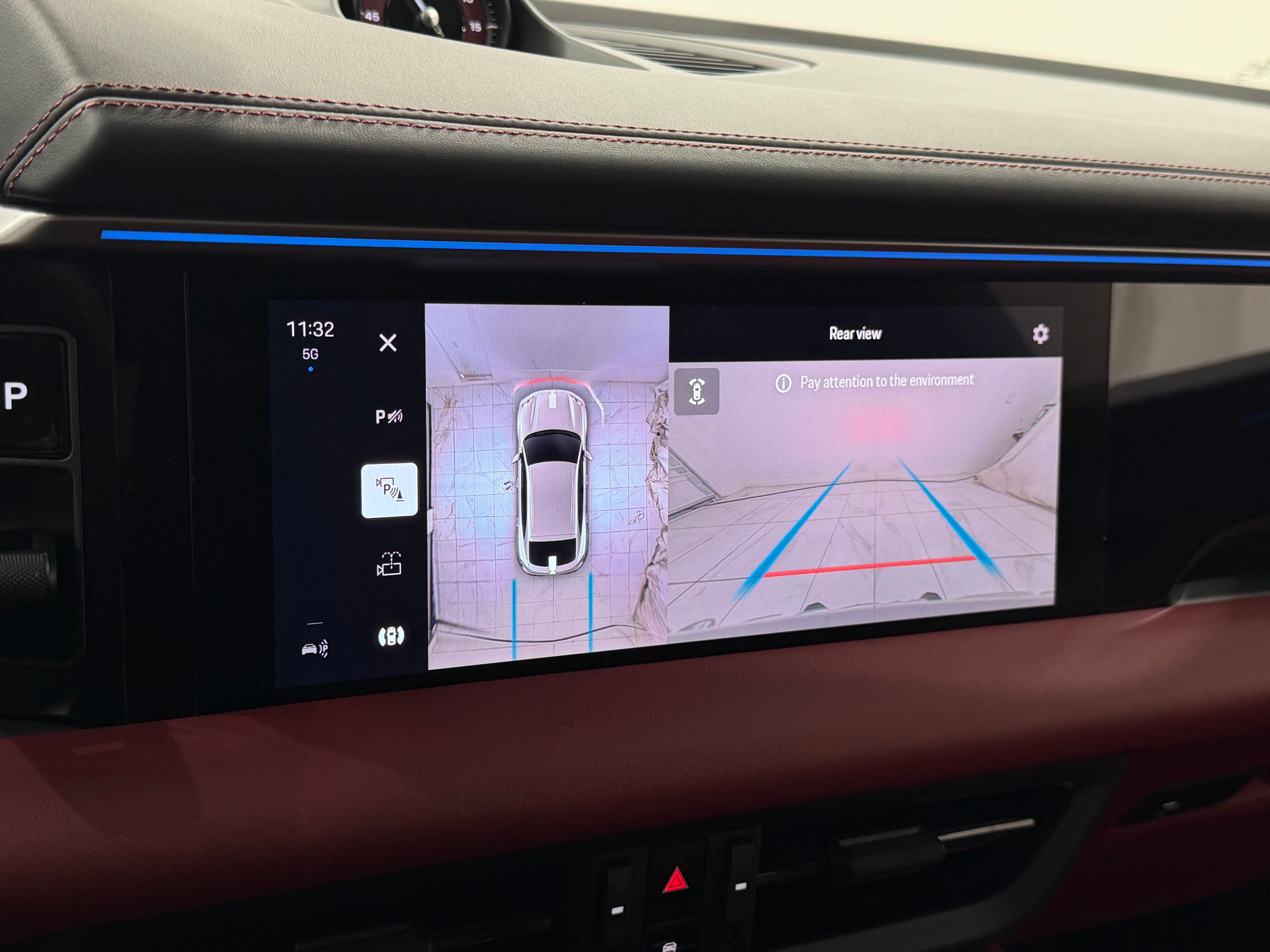 2025 Porsche Macan Electric 4S