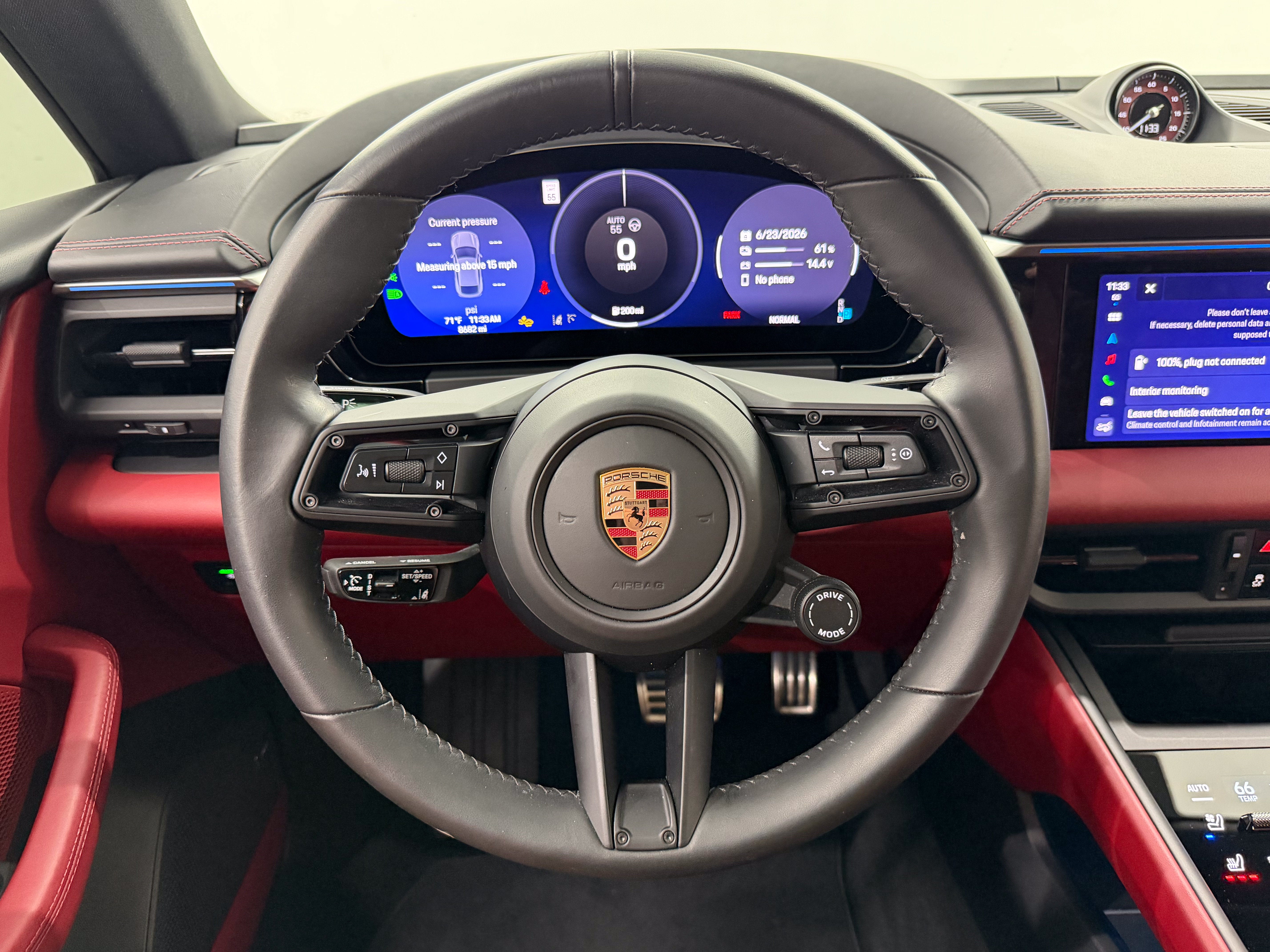2025 Porsche Macan Electric 4S