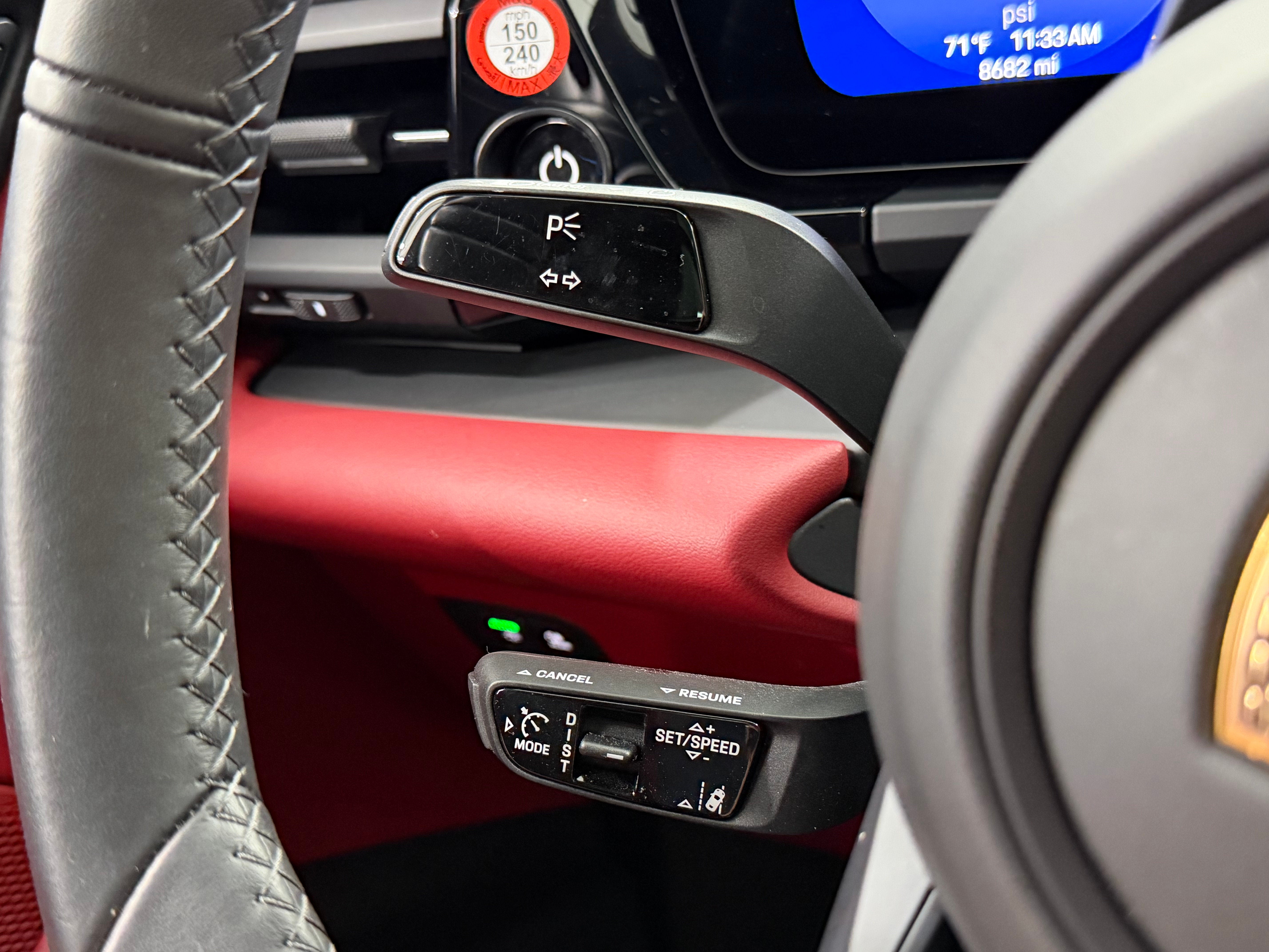 2025 Porsche Macan Electric 4S