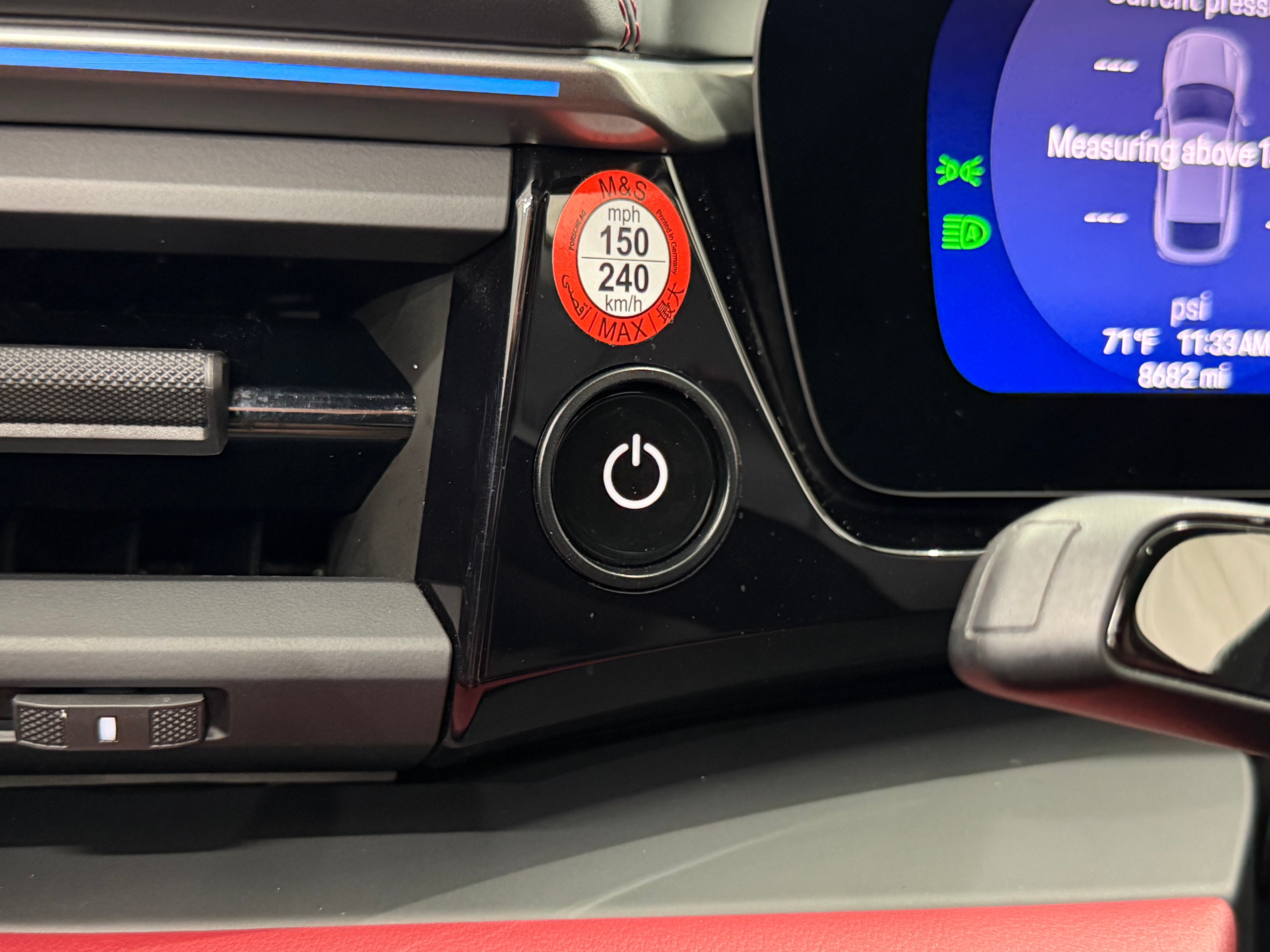 2025 Porsche Macan Electric 4S