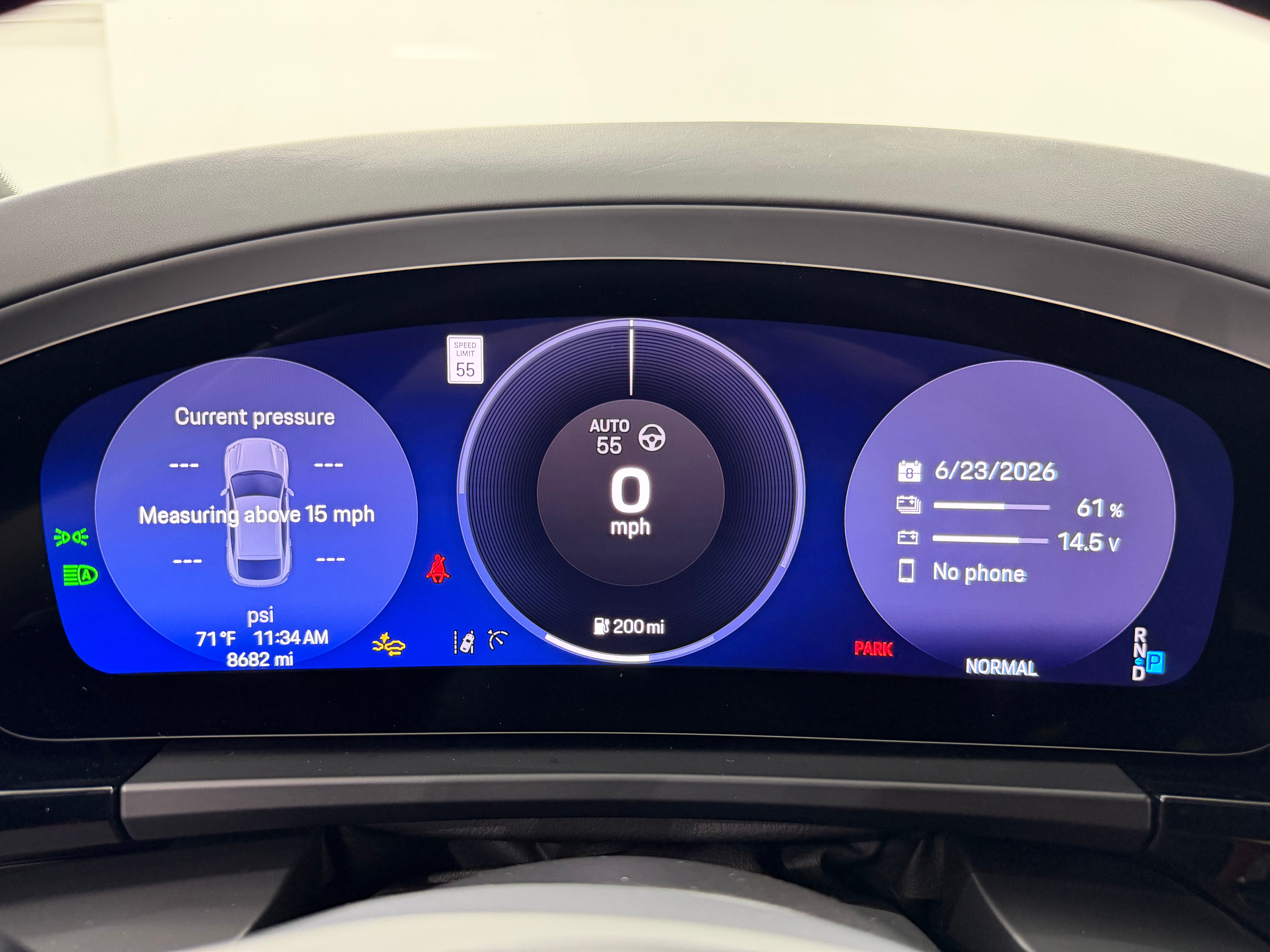 2025 Porsche Macan Electric 4S
