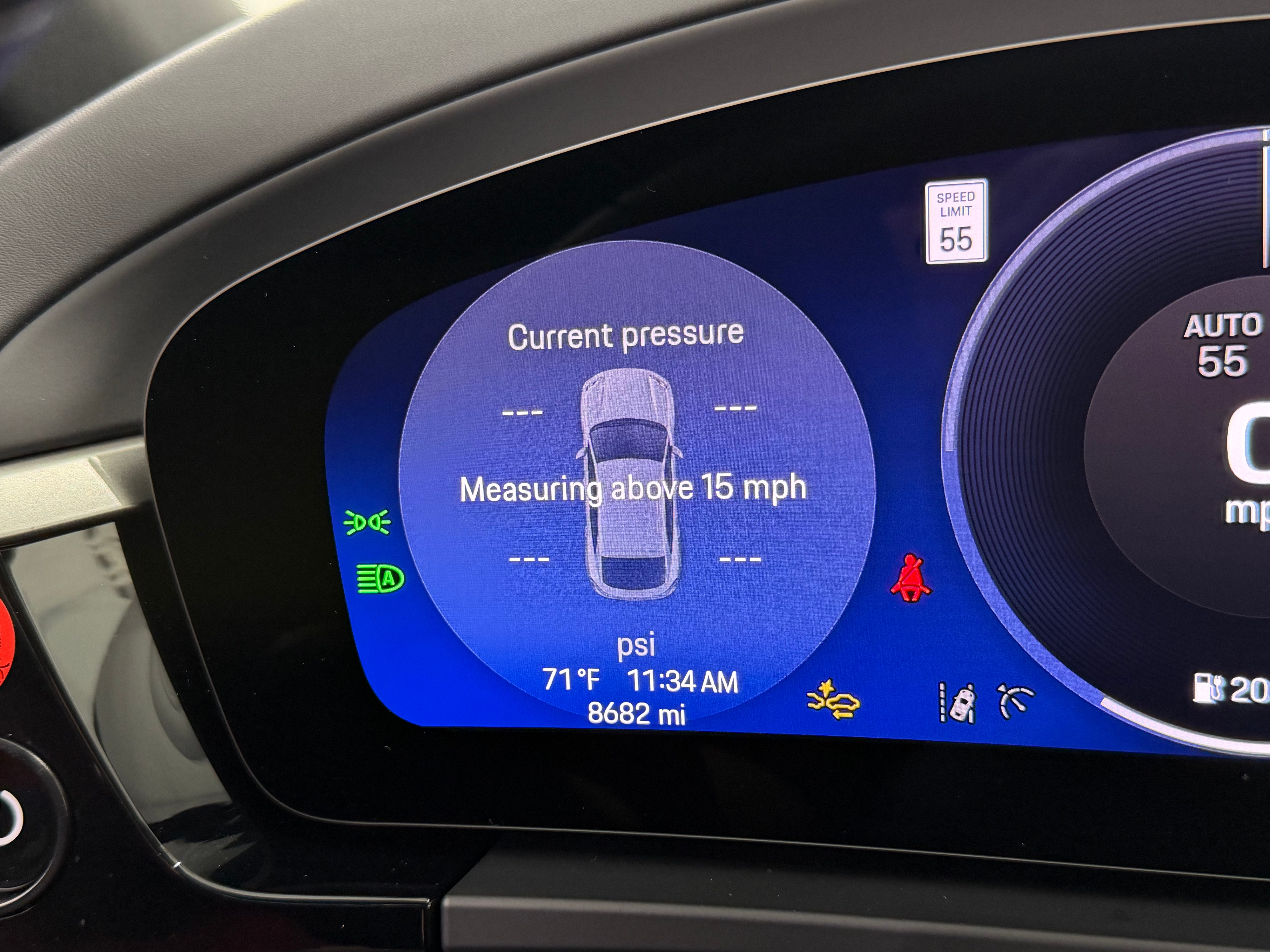 2025 Porsche Macan Electric 4S