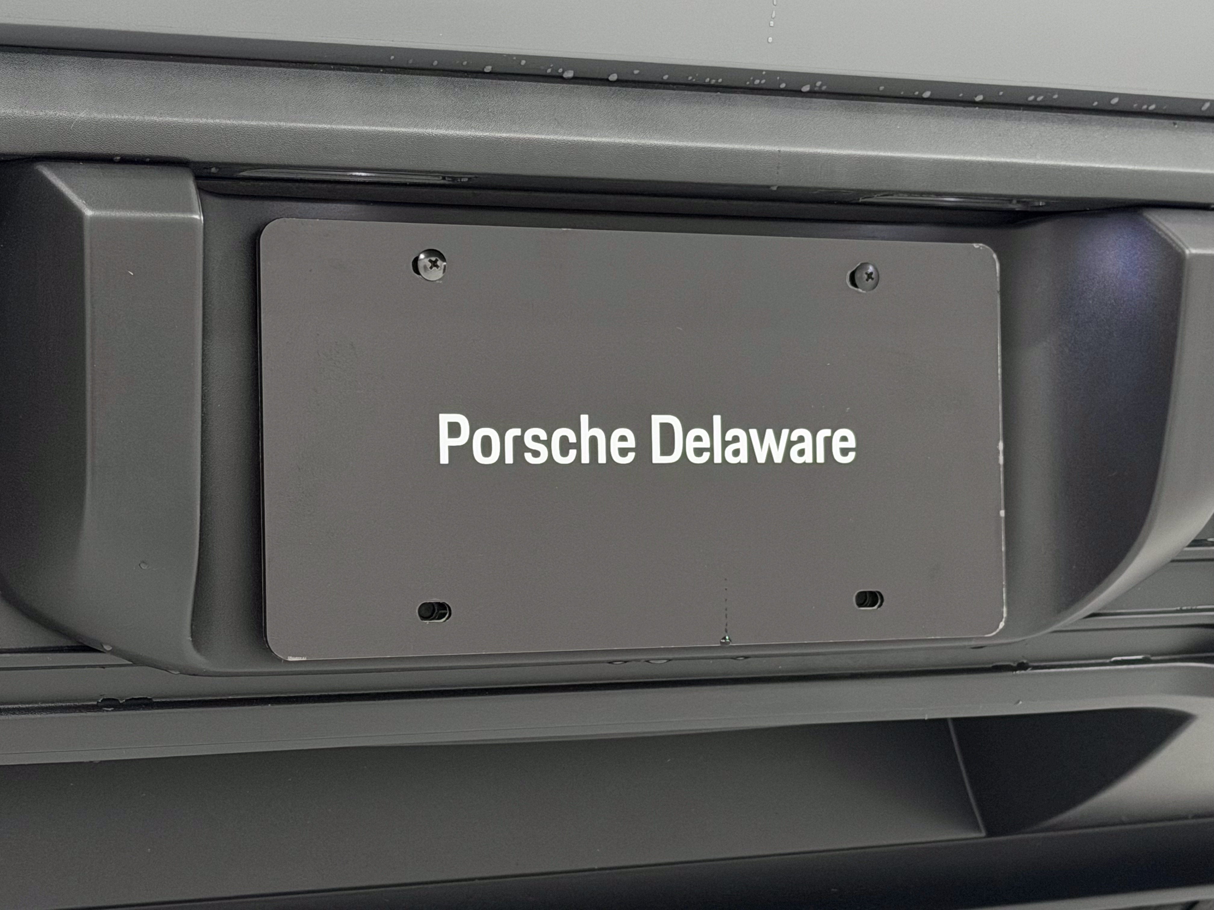 2025 Porsche Macan Electric 4S