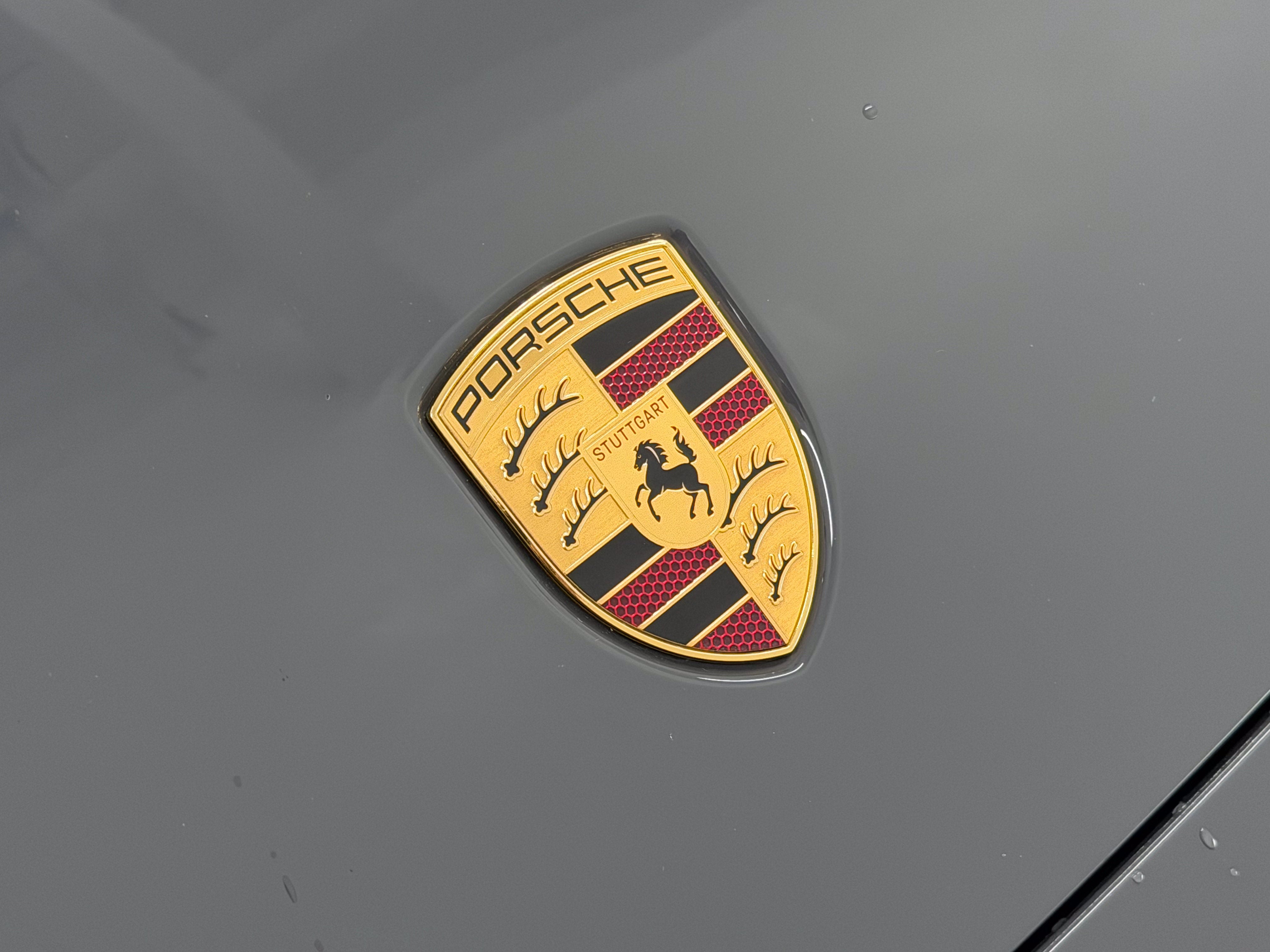 2025 Porsche Macan Electric 4S