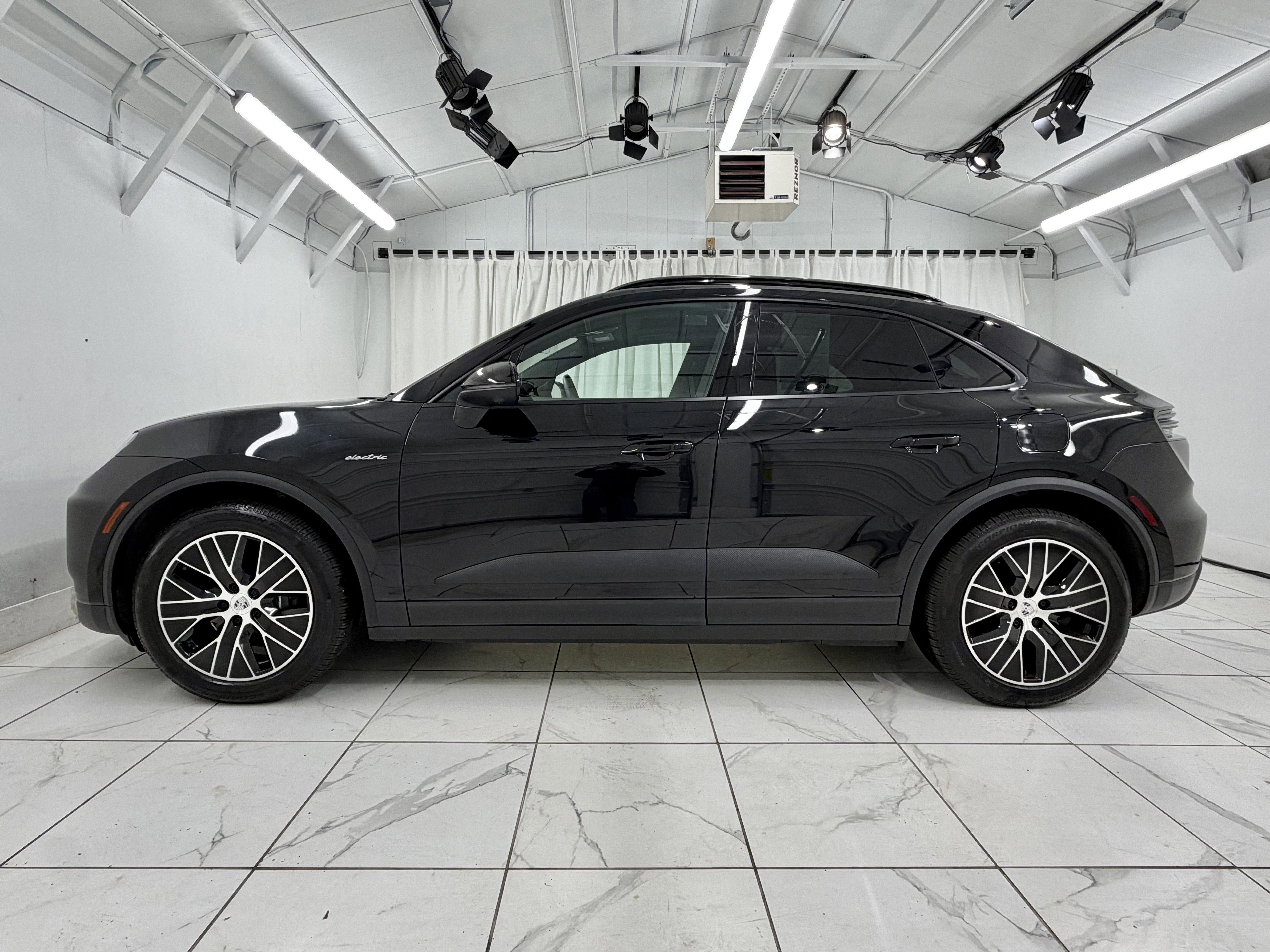 2025 Porsche Macan Electric