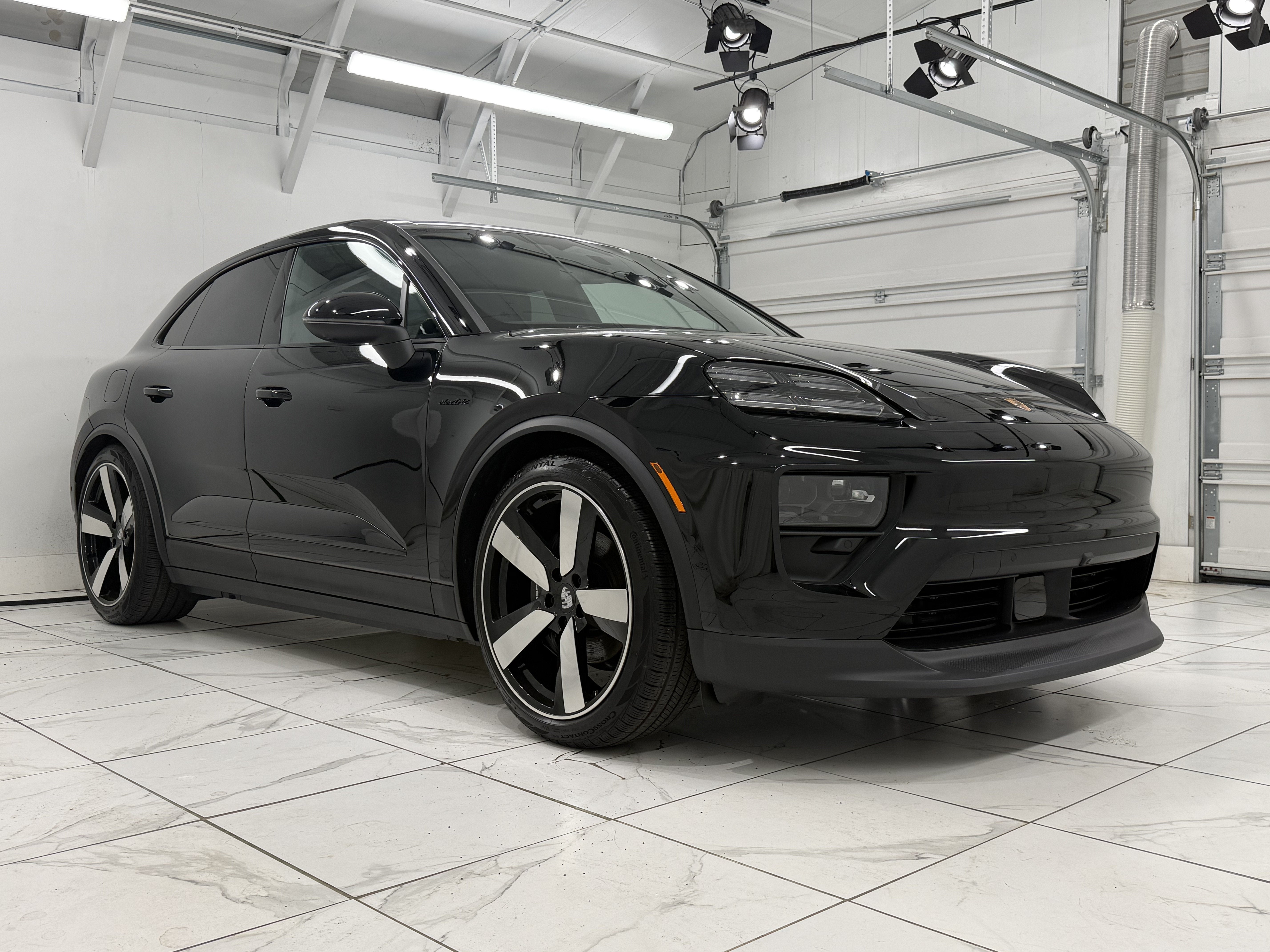 2025 Porsche Macan Electric