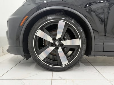 2025 Porsche Macan Electric