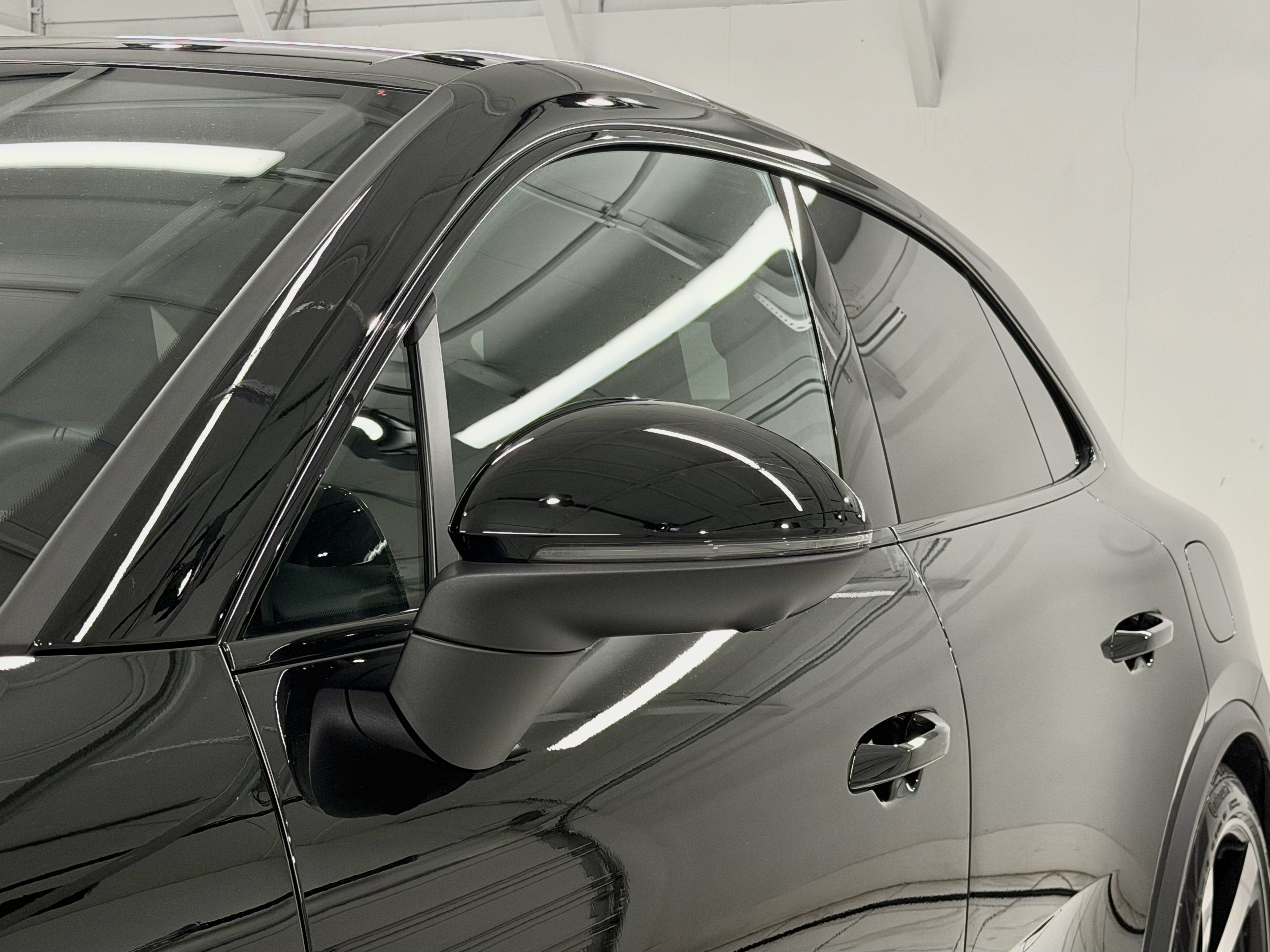 2025 Porsche Macan Electric