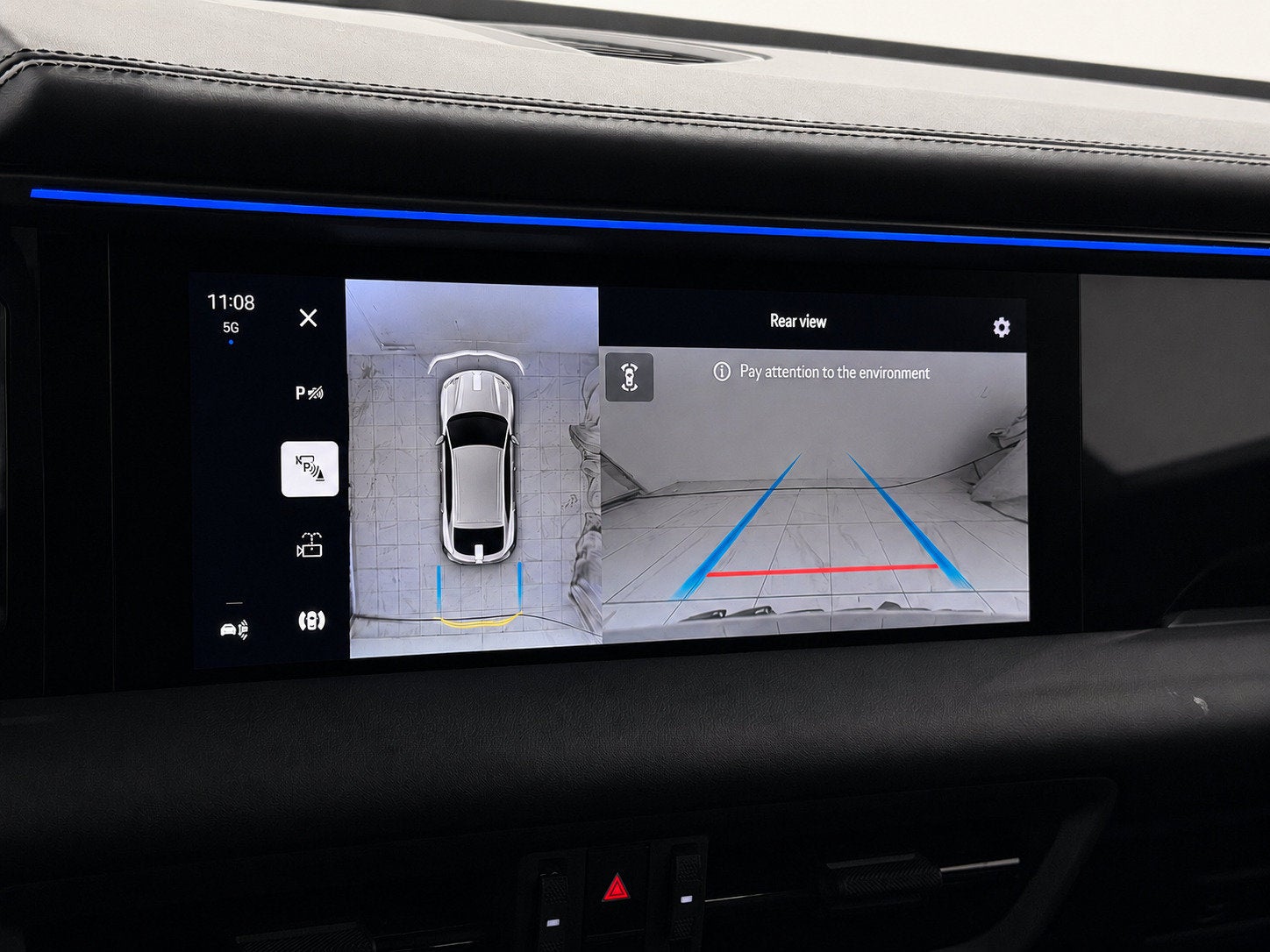 2025 Porsche Macan Electric