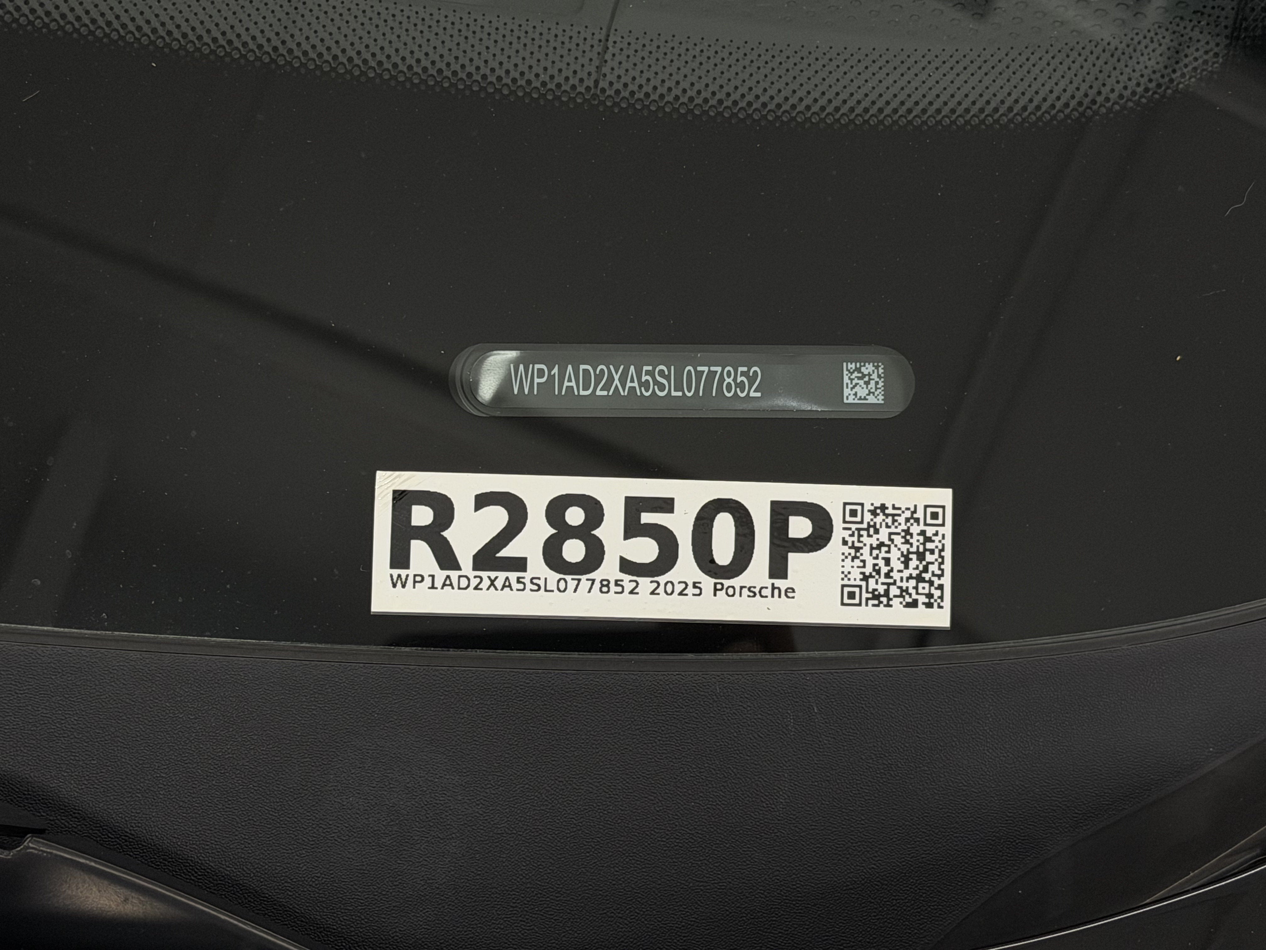 2025 Porsche Macan Electric