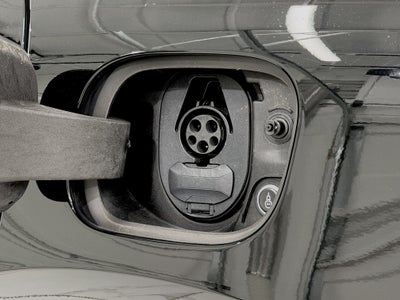 2025 Porsche Macan Electric