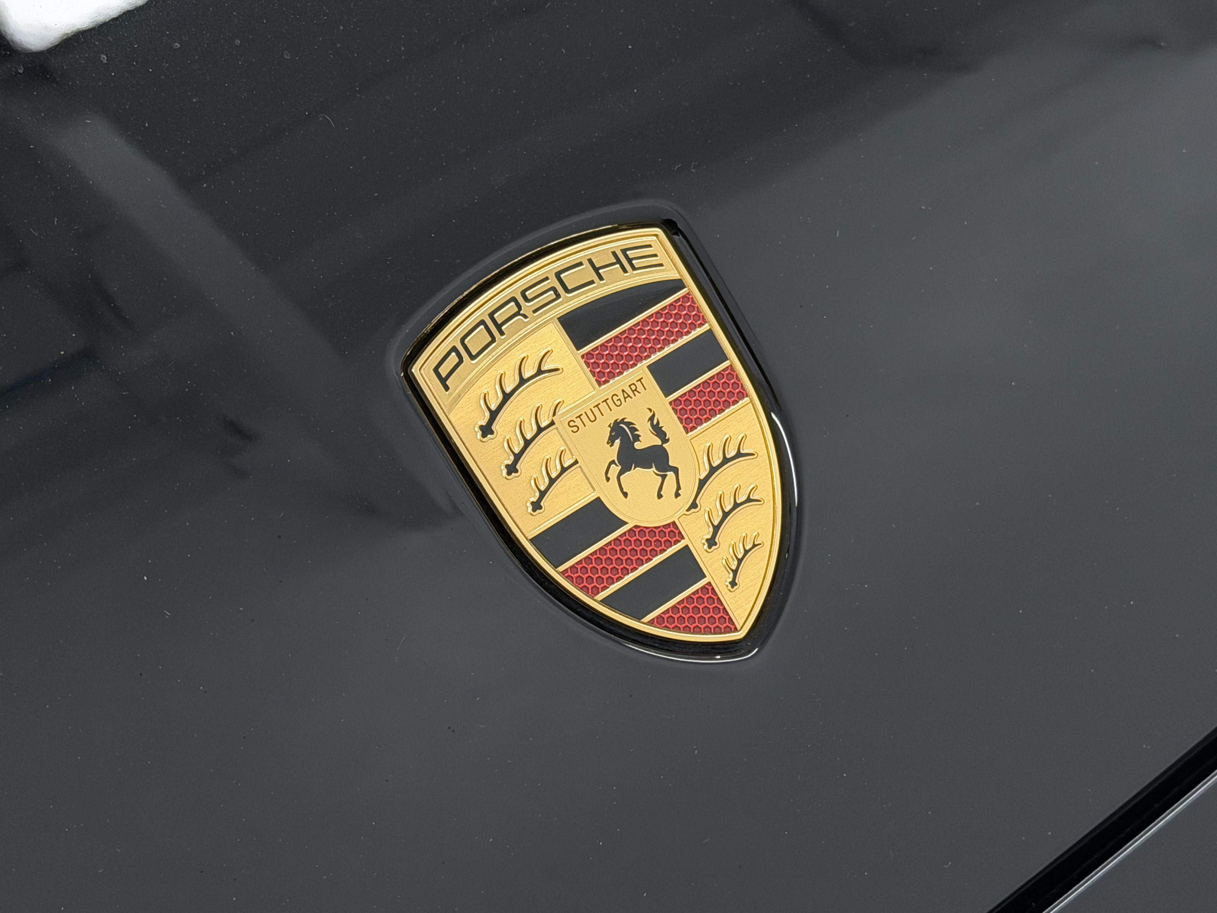 2025 Porsche Macan Electric