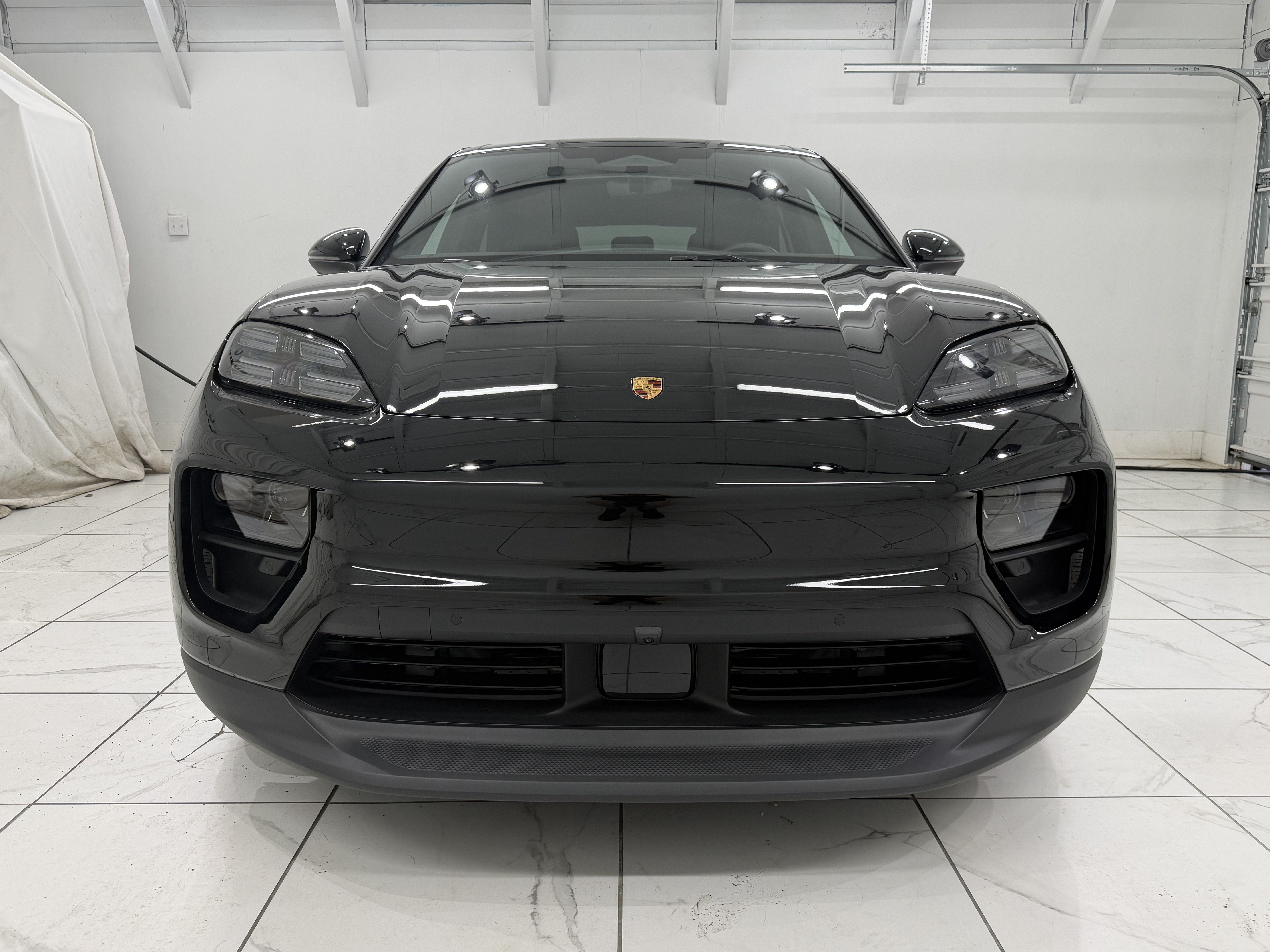 2025 Porsche Macan Electric