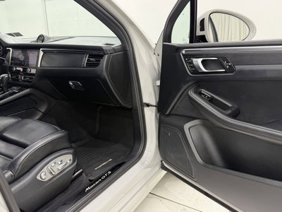 2024 Porsche Macan GTS