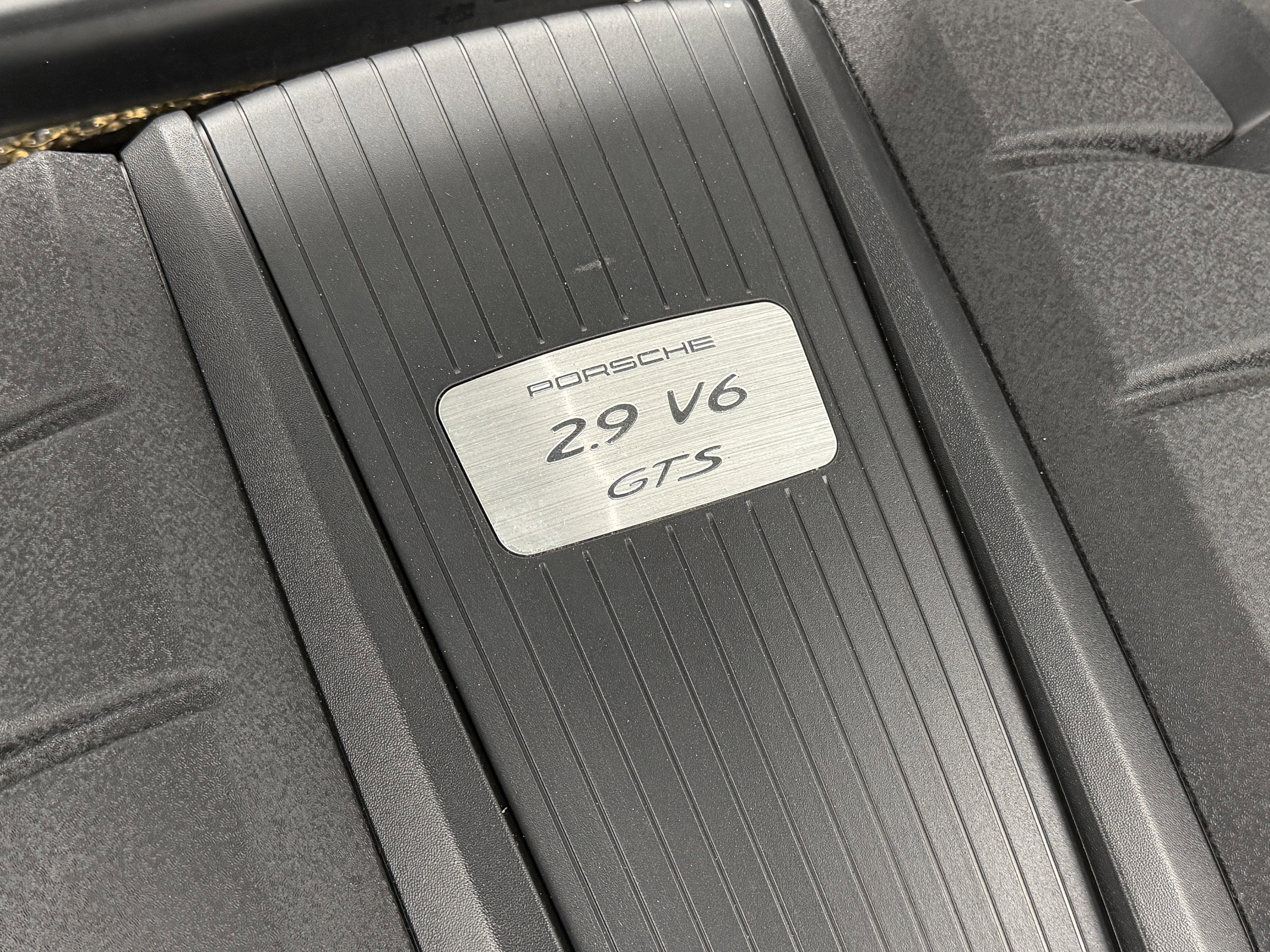 2024 Porsche Macan GTS