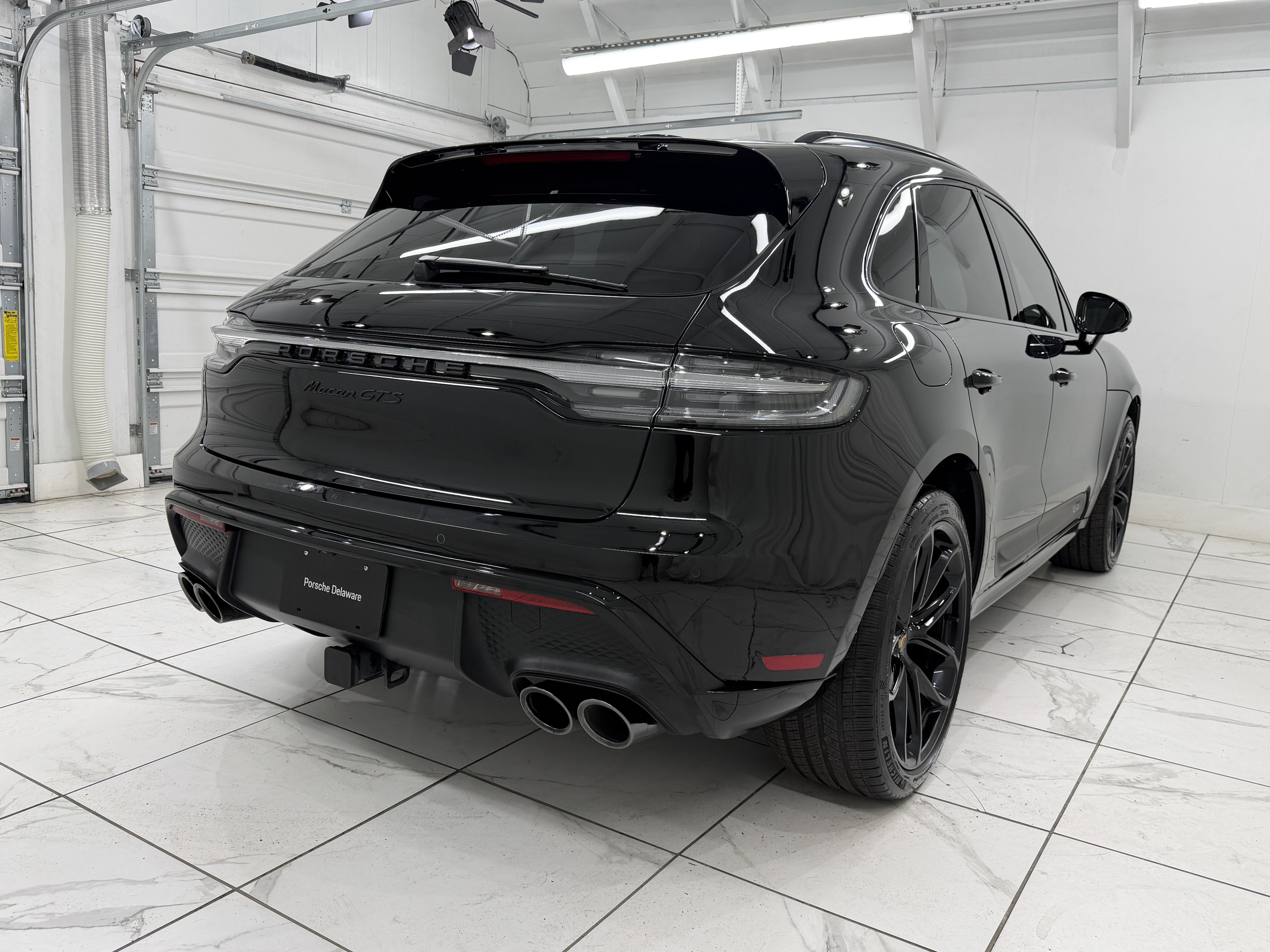 2026 Porsche Macan Gts