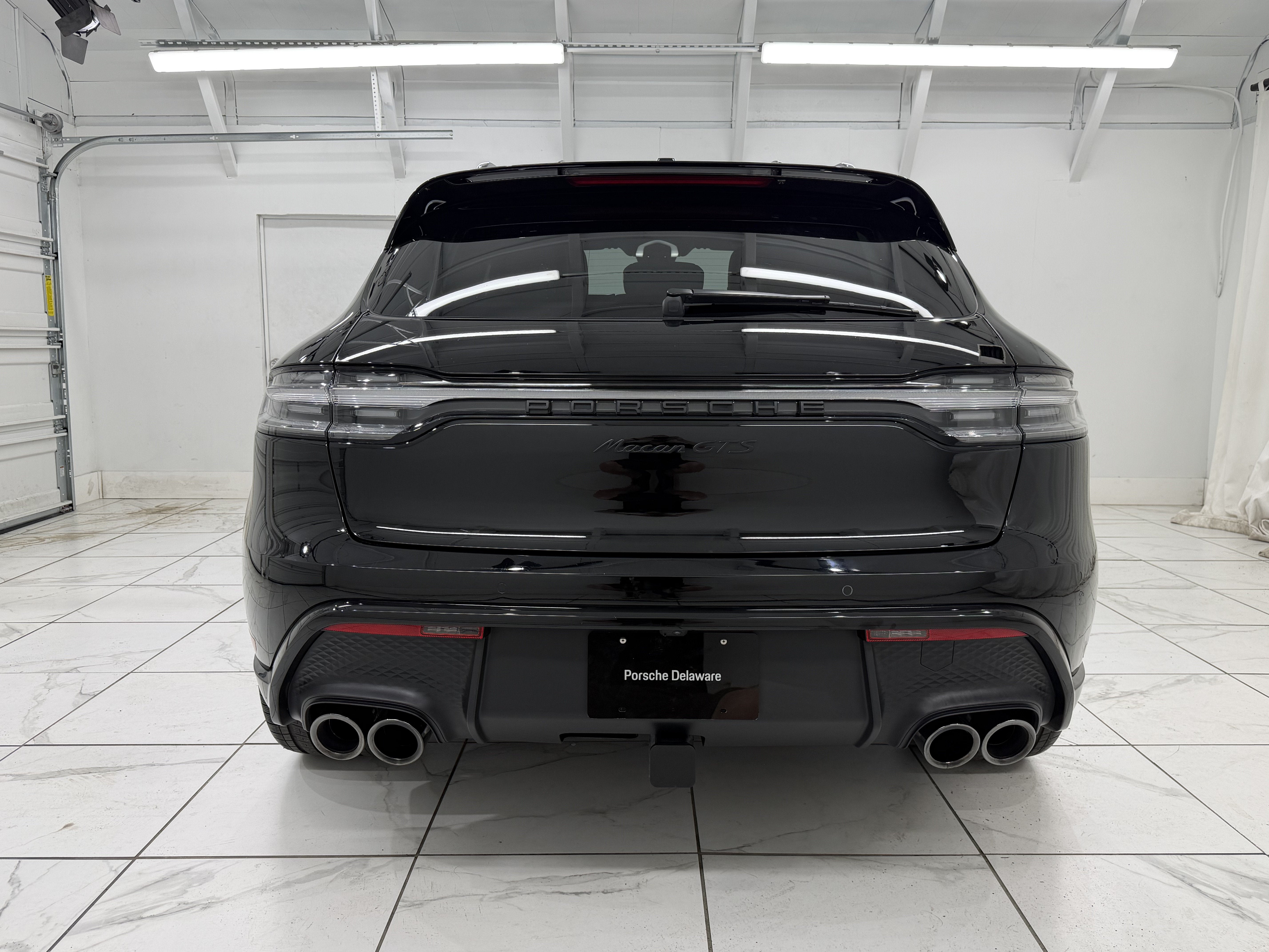 2026 Porsche Macan Gts