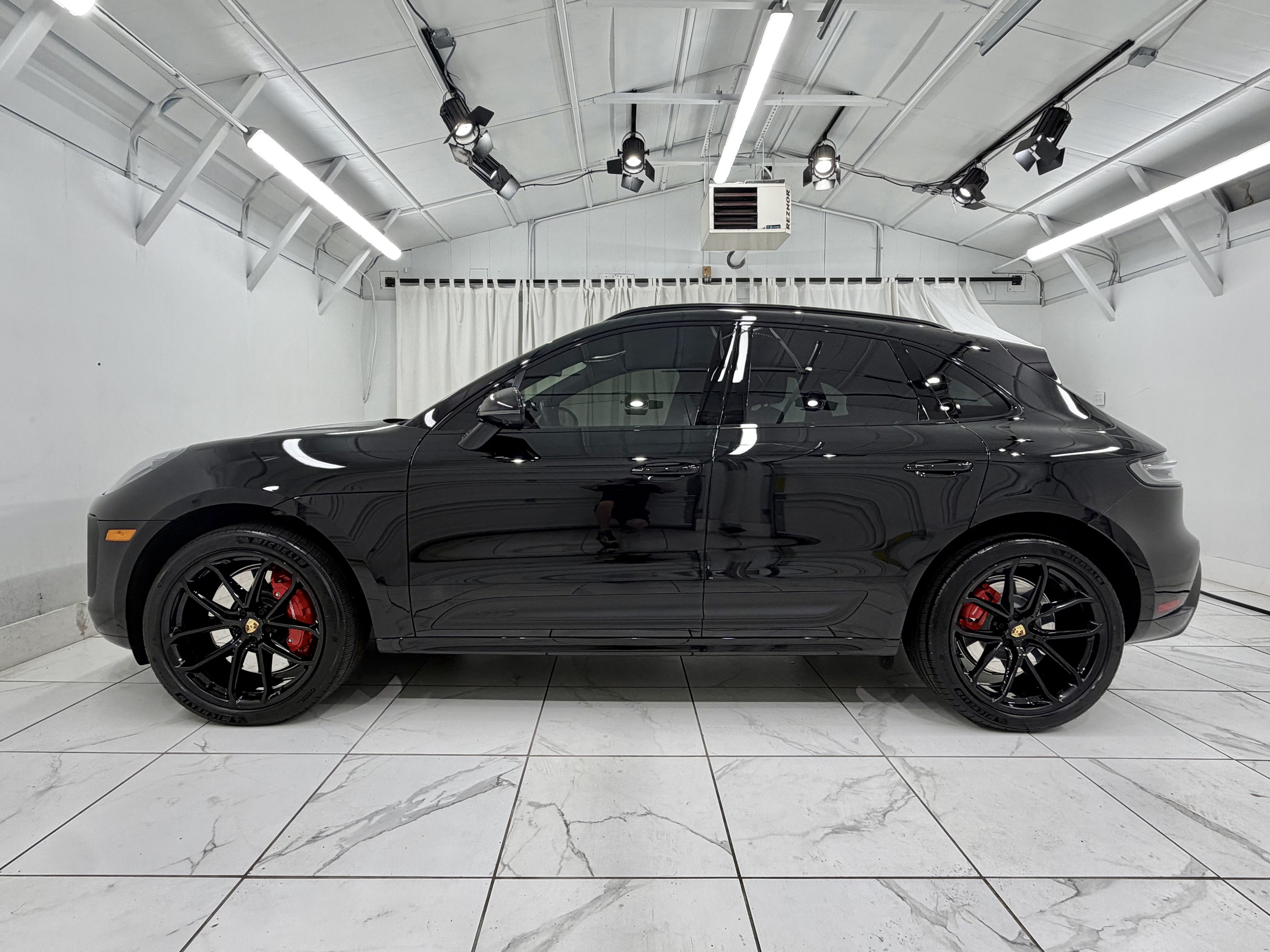 2026 Porsche Macan Gts