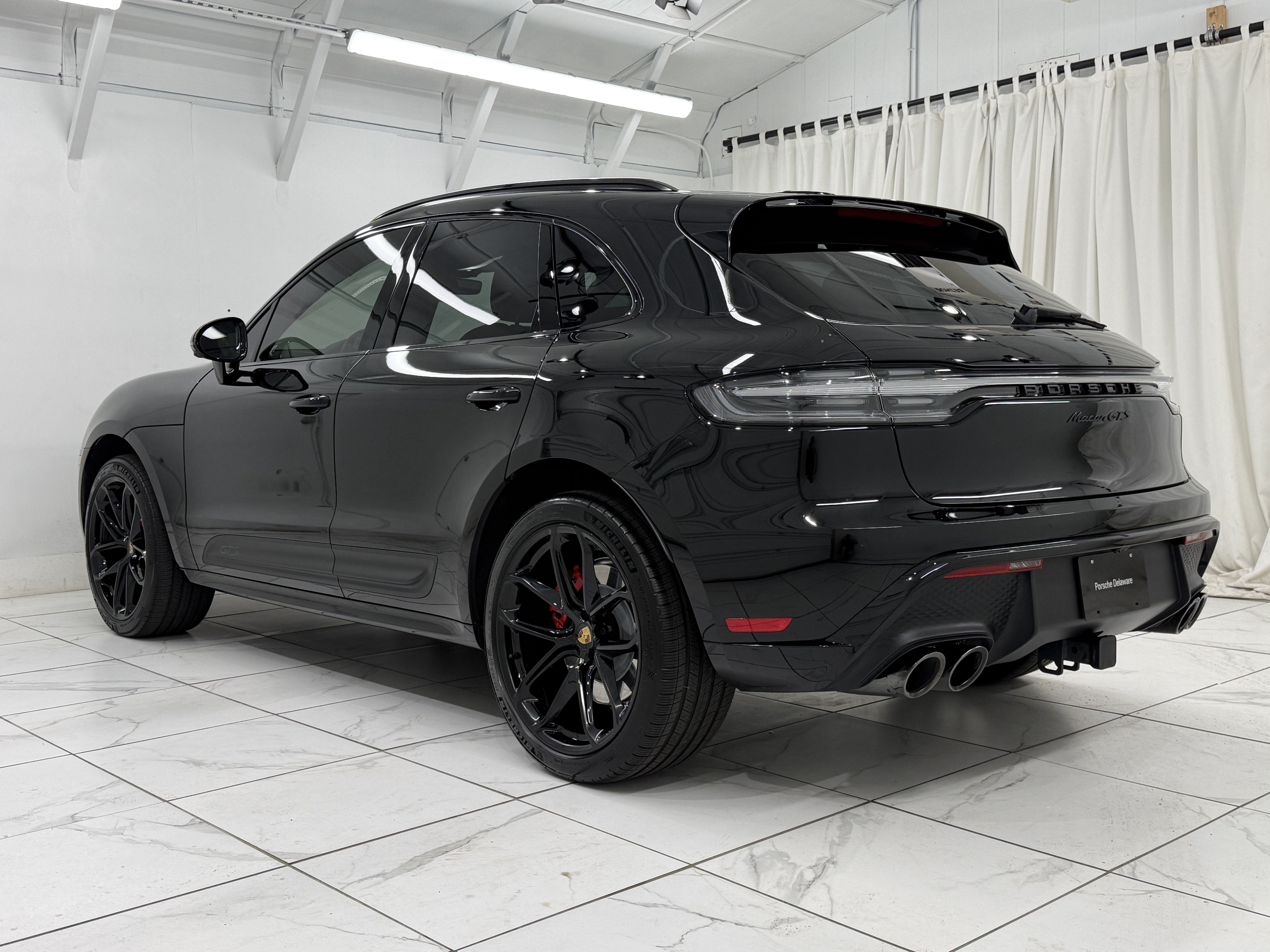 2026 Porsche Macan Gts