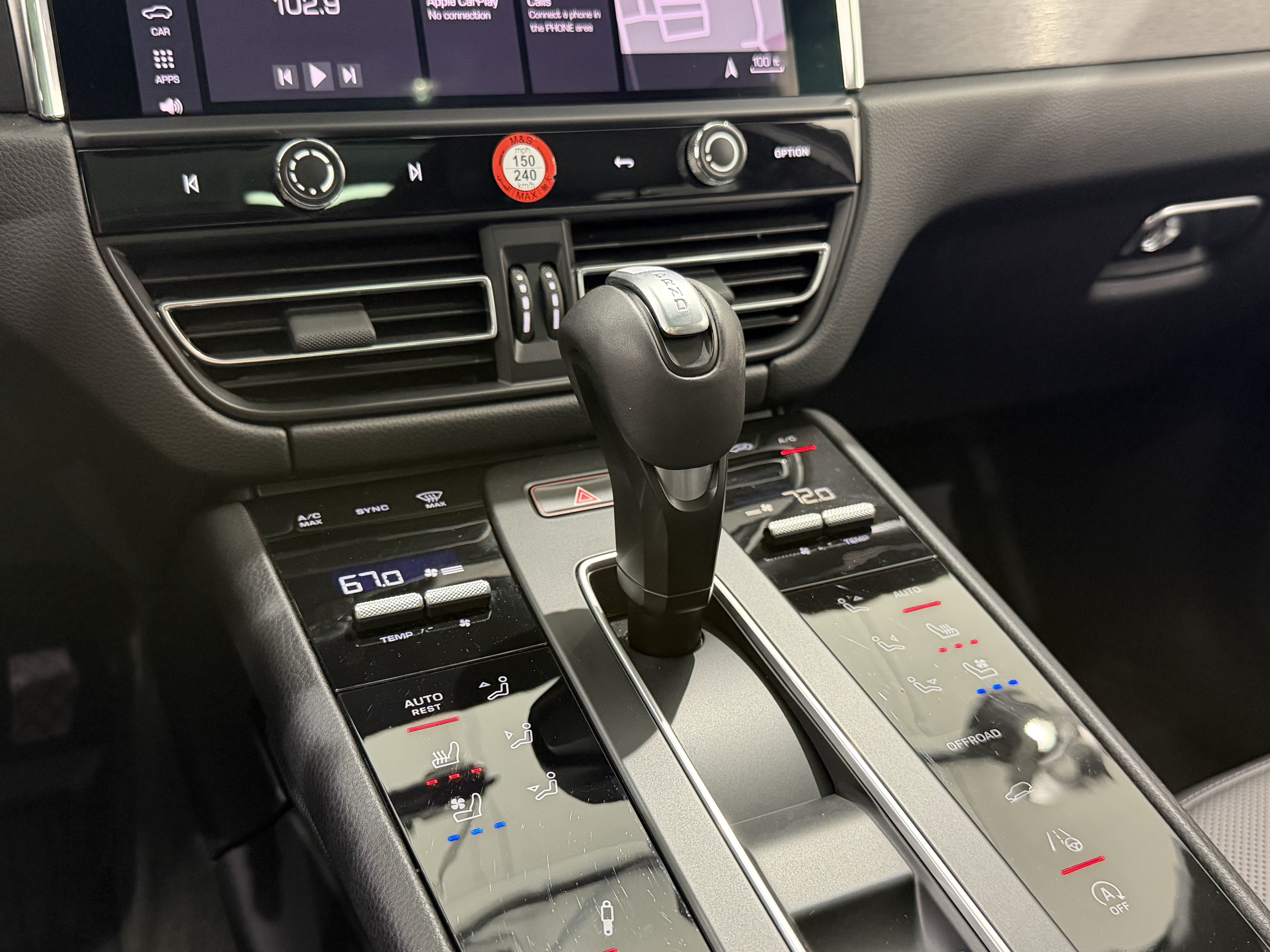 2026 Porsche Macan Gts