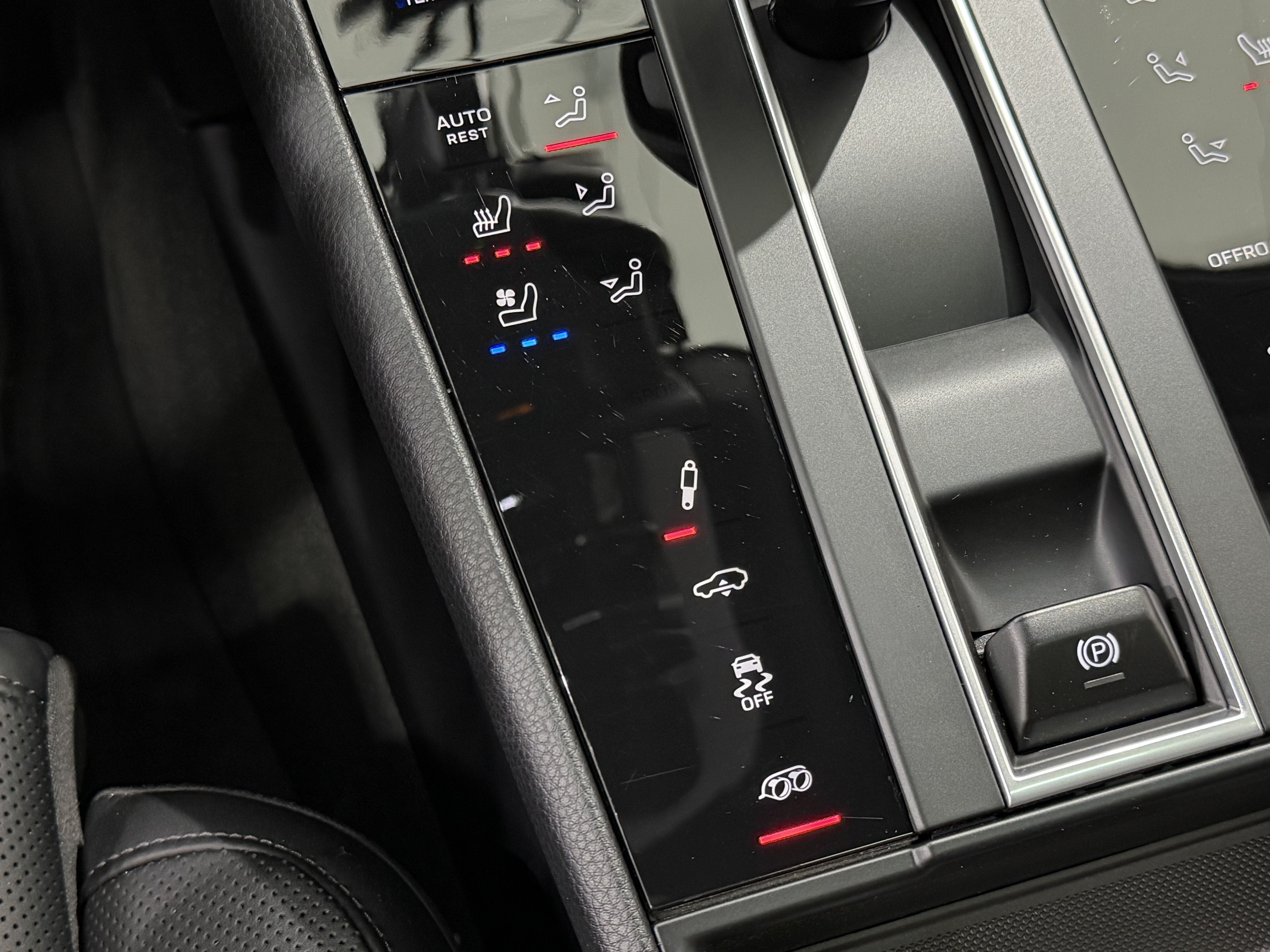 2026 Porsche Macan Gts