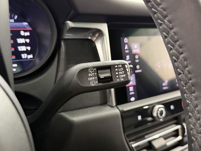 2026 Porsche Macan Gts