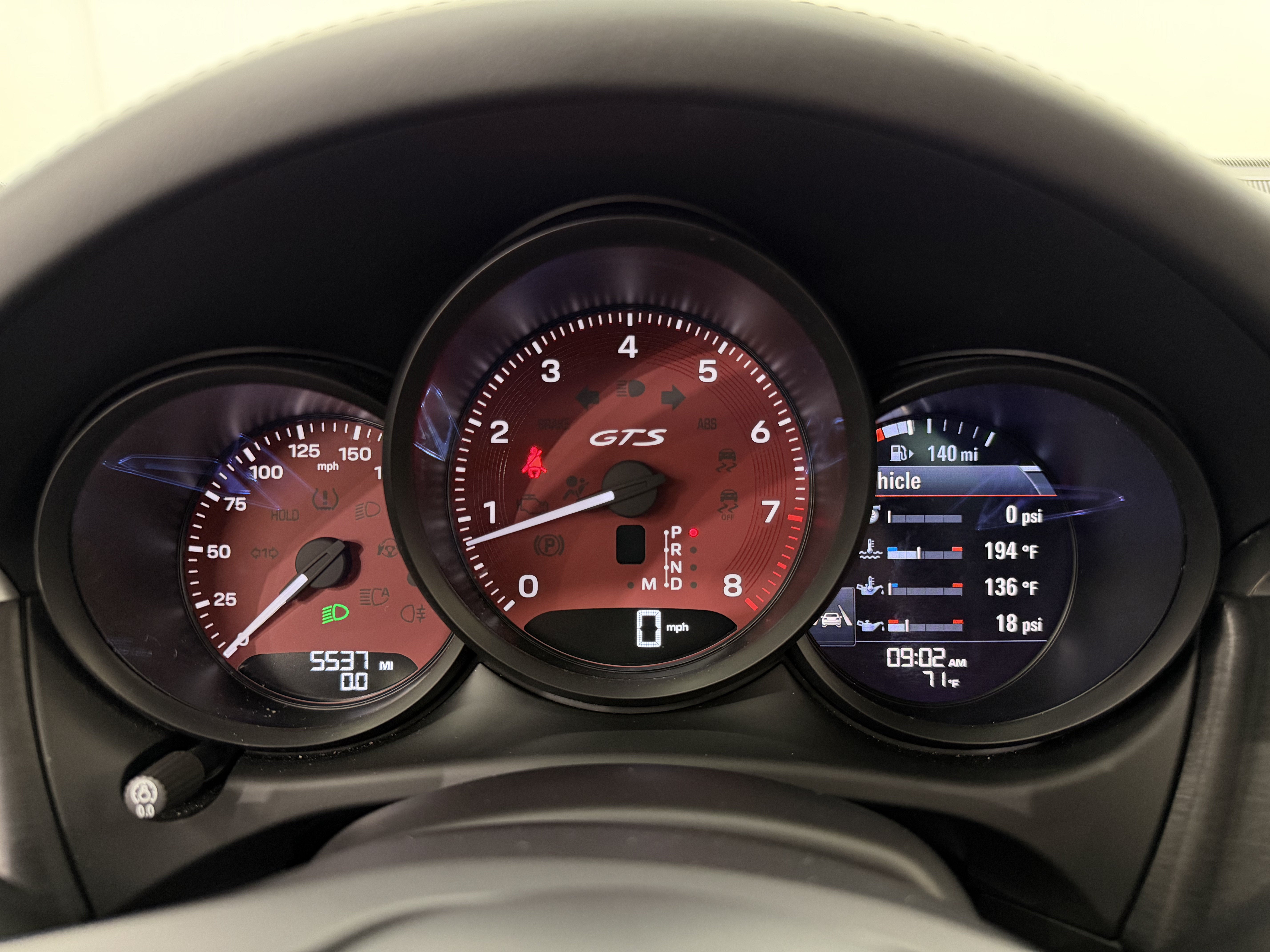 2026 Porsche Macan Gts