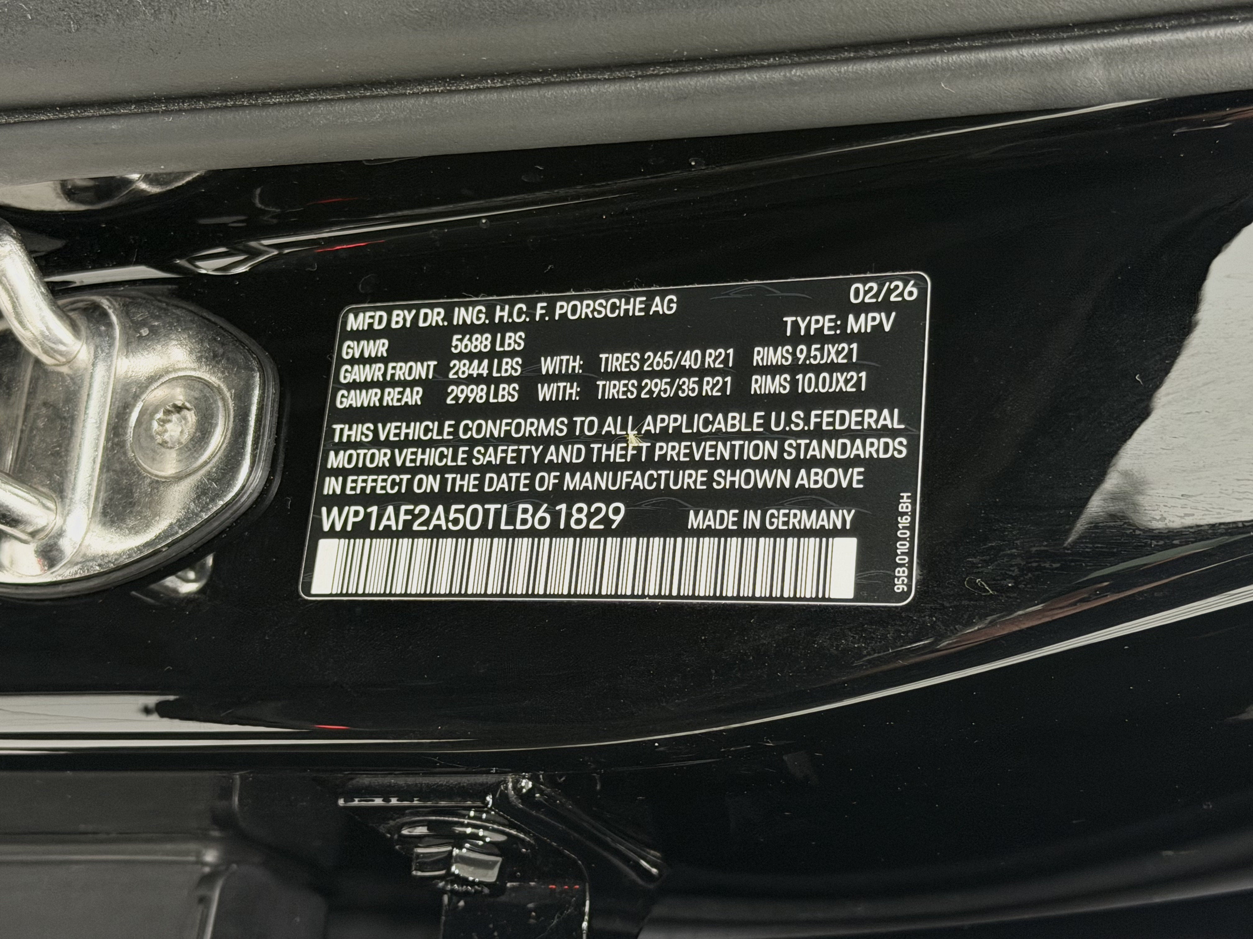 2026 Porsche Macan Gts