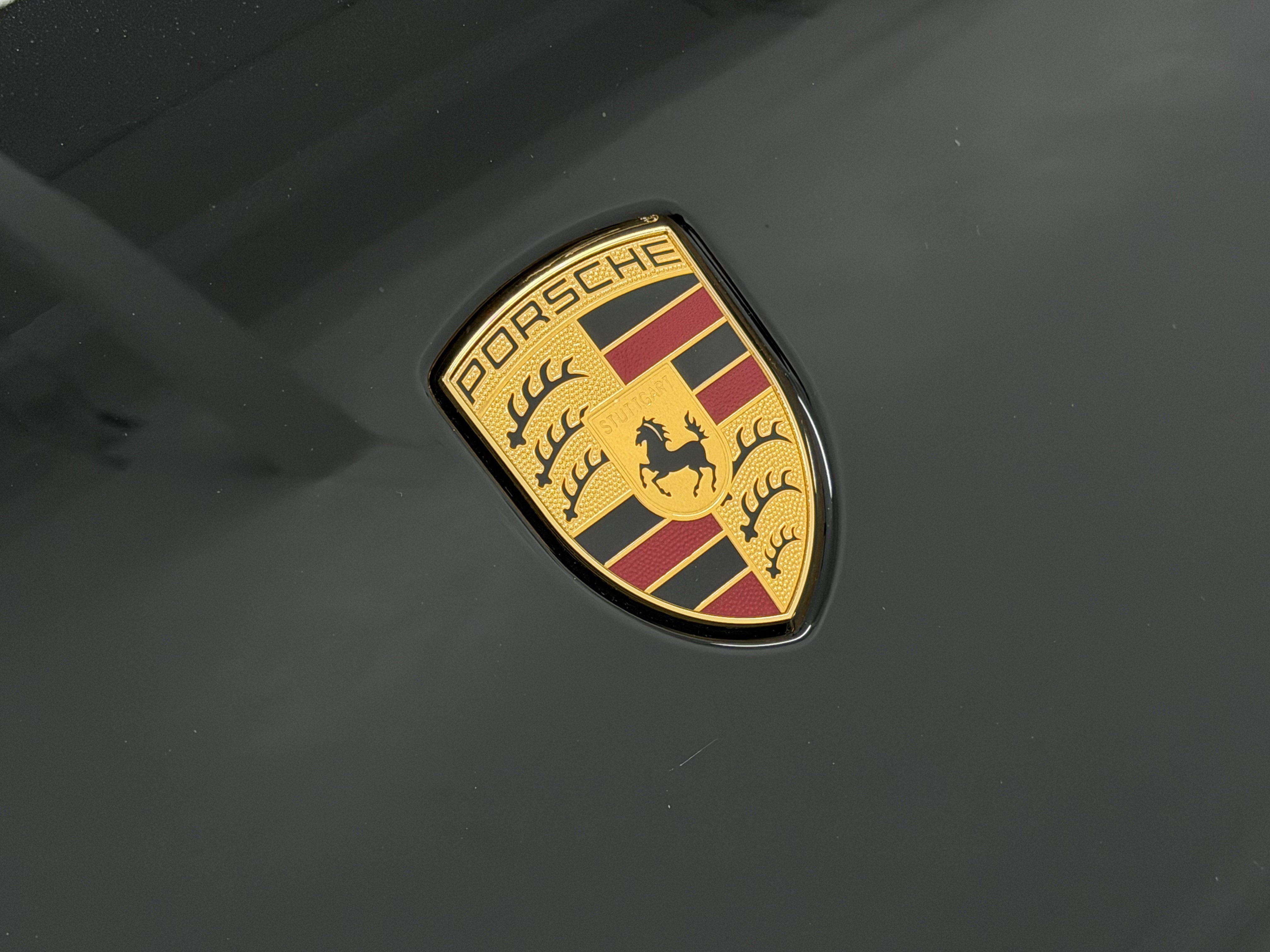 2026 Porsche Macan Gts