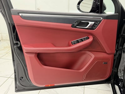 2024 Porsche Macan GTS